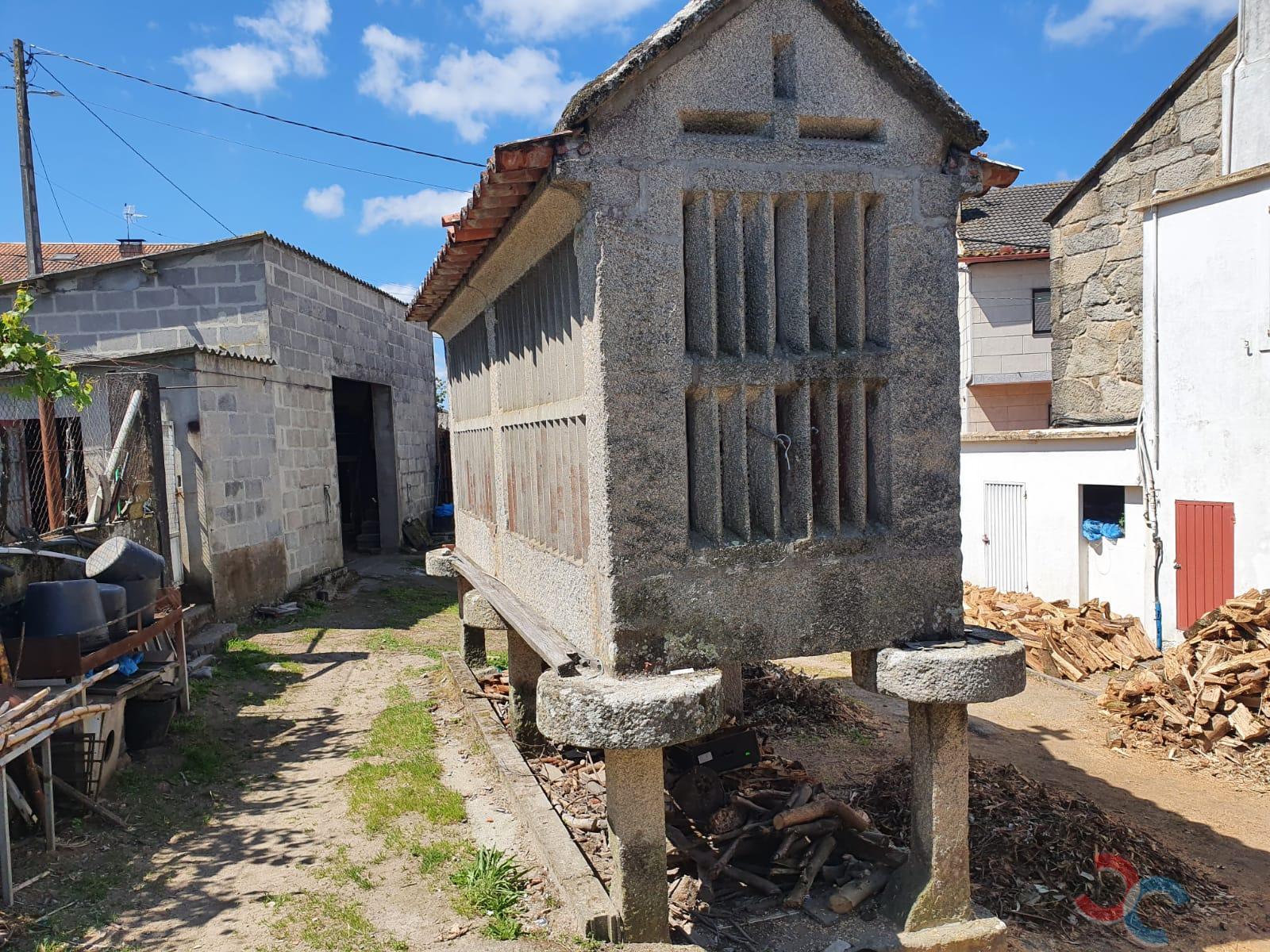 Venda de casa em Marín