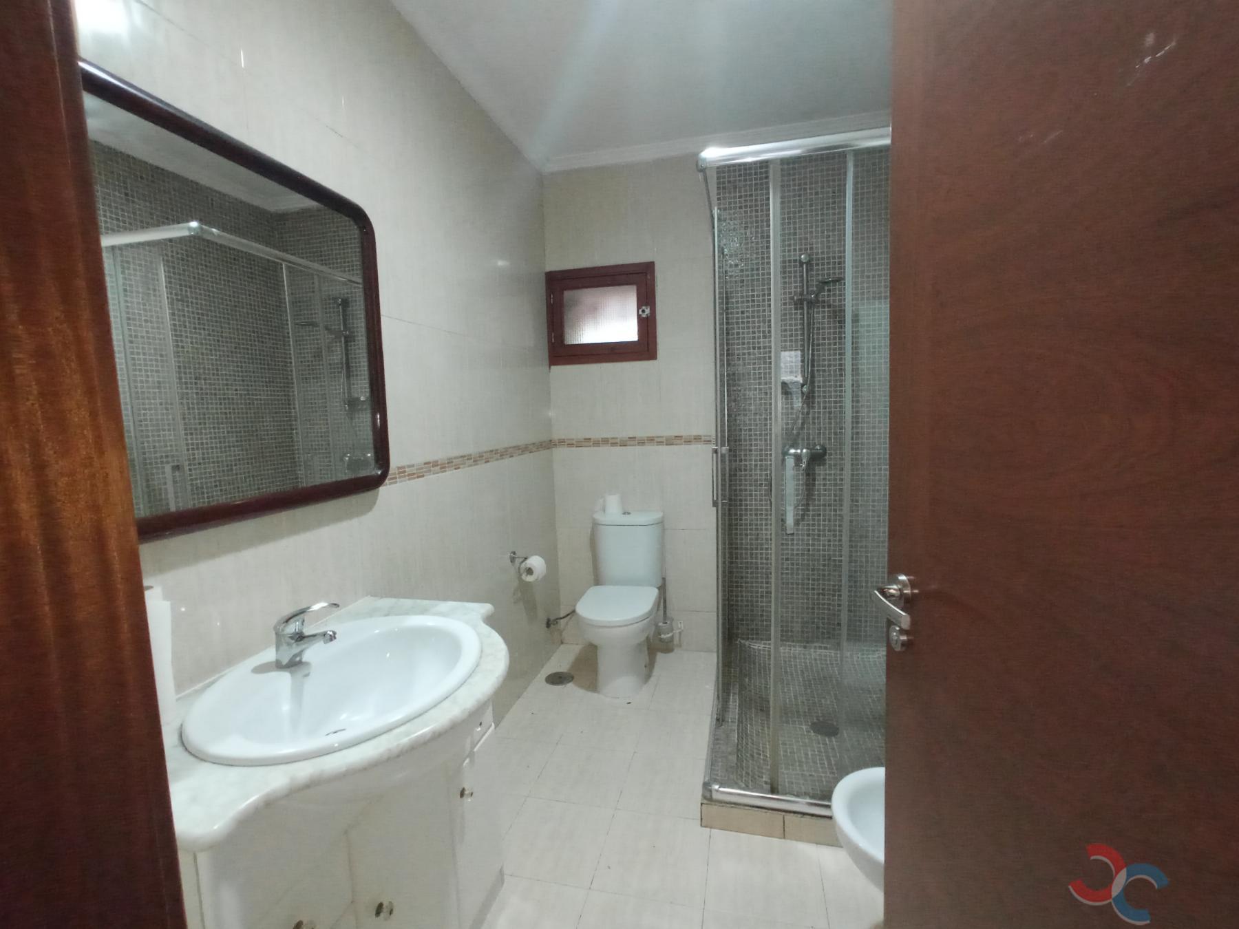 For sale of chalet in Marín