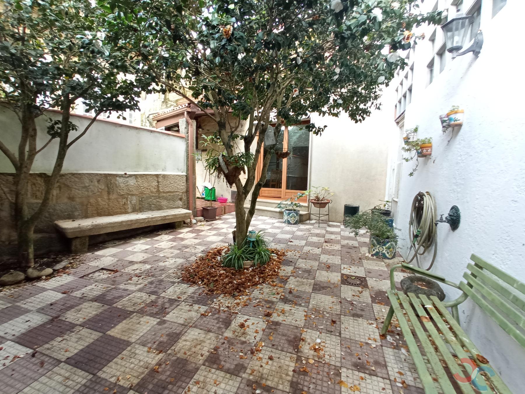 For sale of chalet in Marín