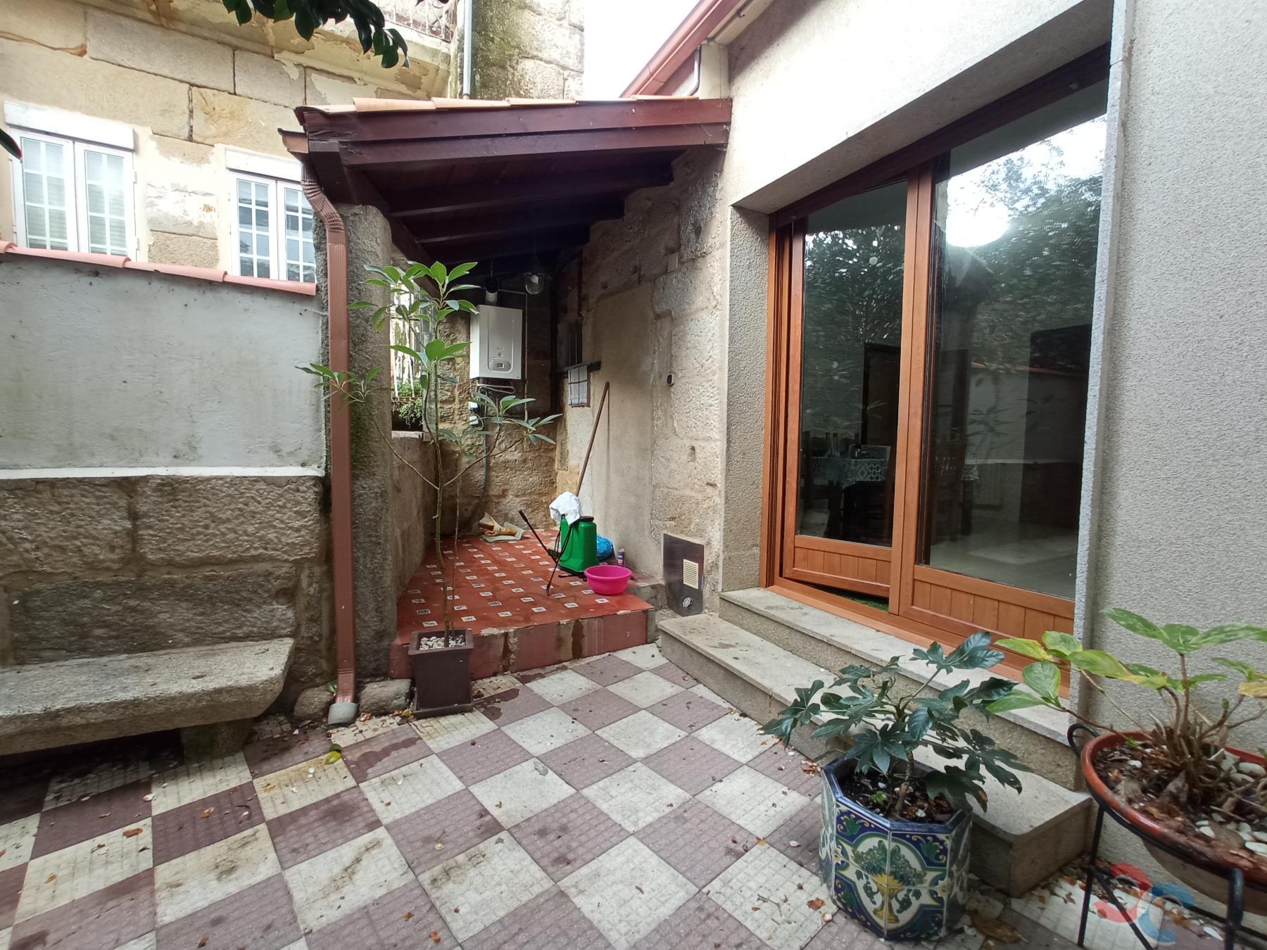 For sale of chalet in Marín
