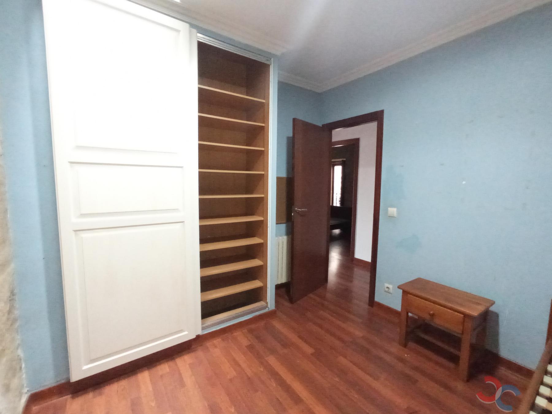 For sale of chalet in Marín