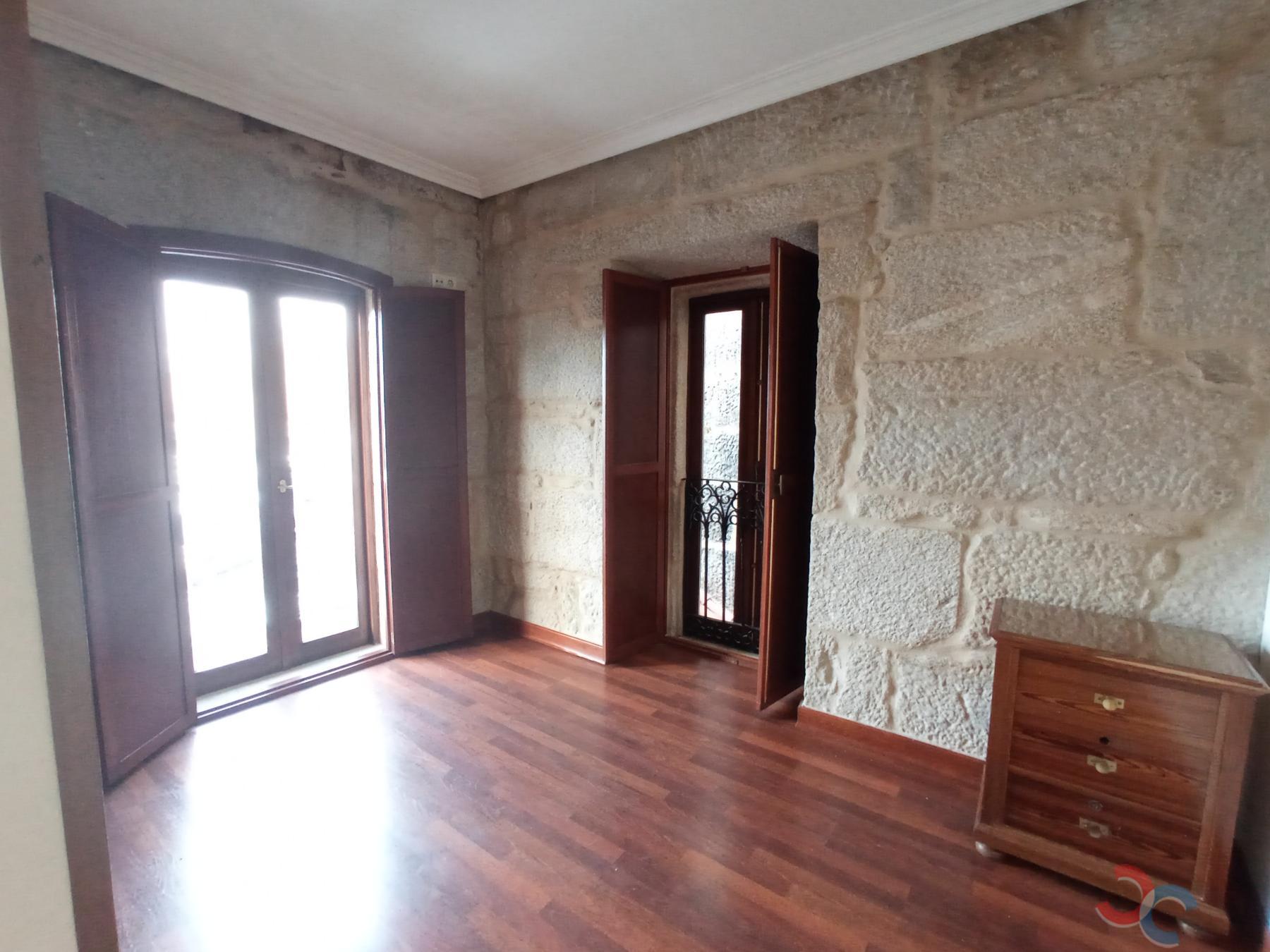 For sale of chalet in Marín