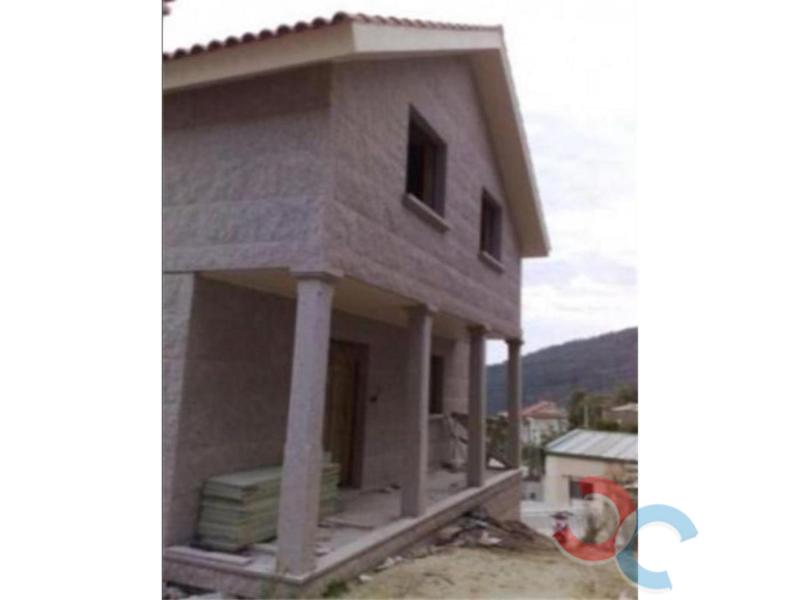 For sale of house in Moaña