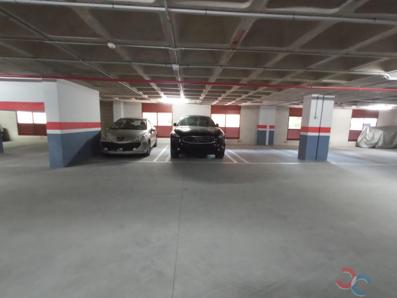 For sale of garage in Marín