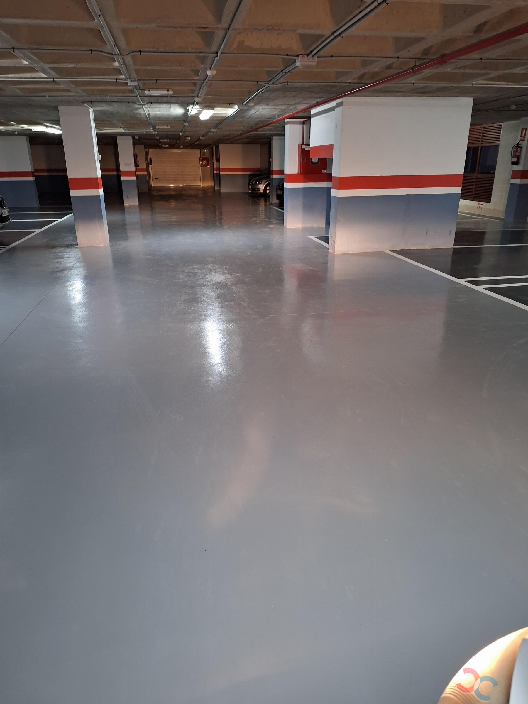 For sale of garage in Marín