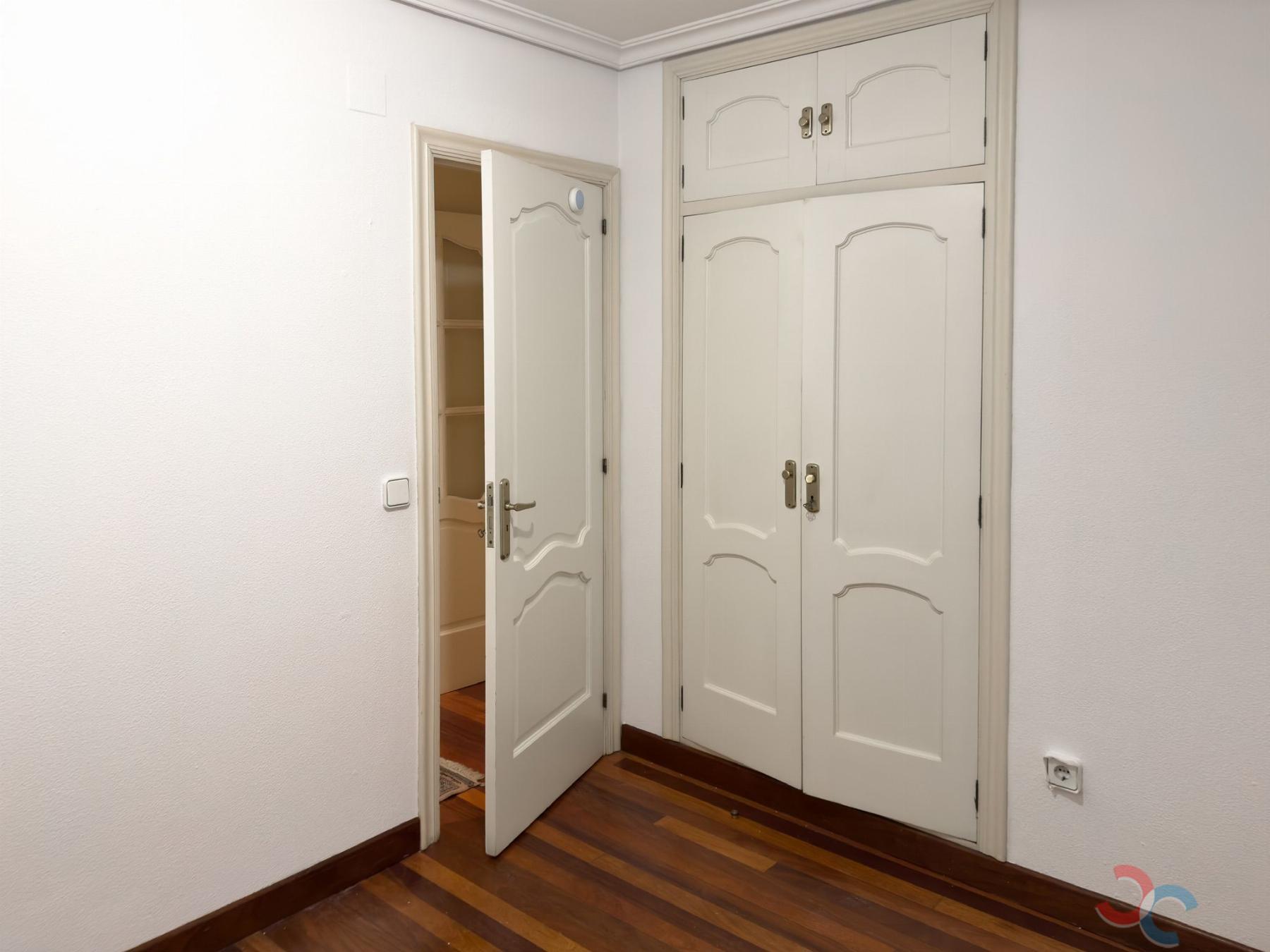 For sale of flat in Pontevedra