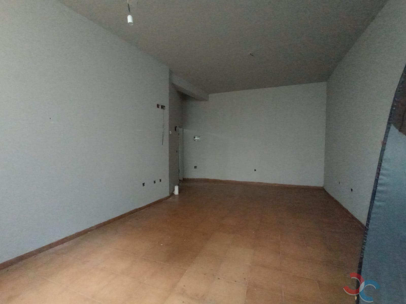 Venta de local comercial en Marín