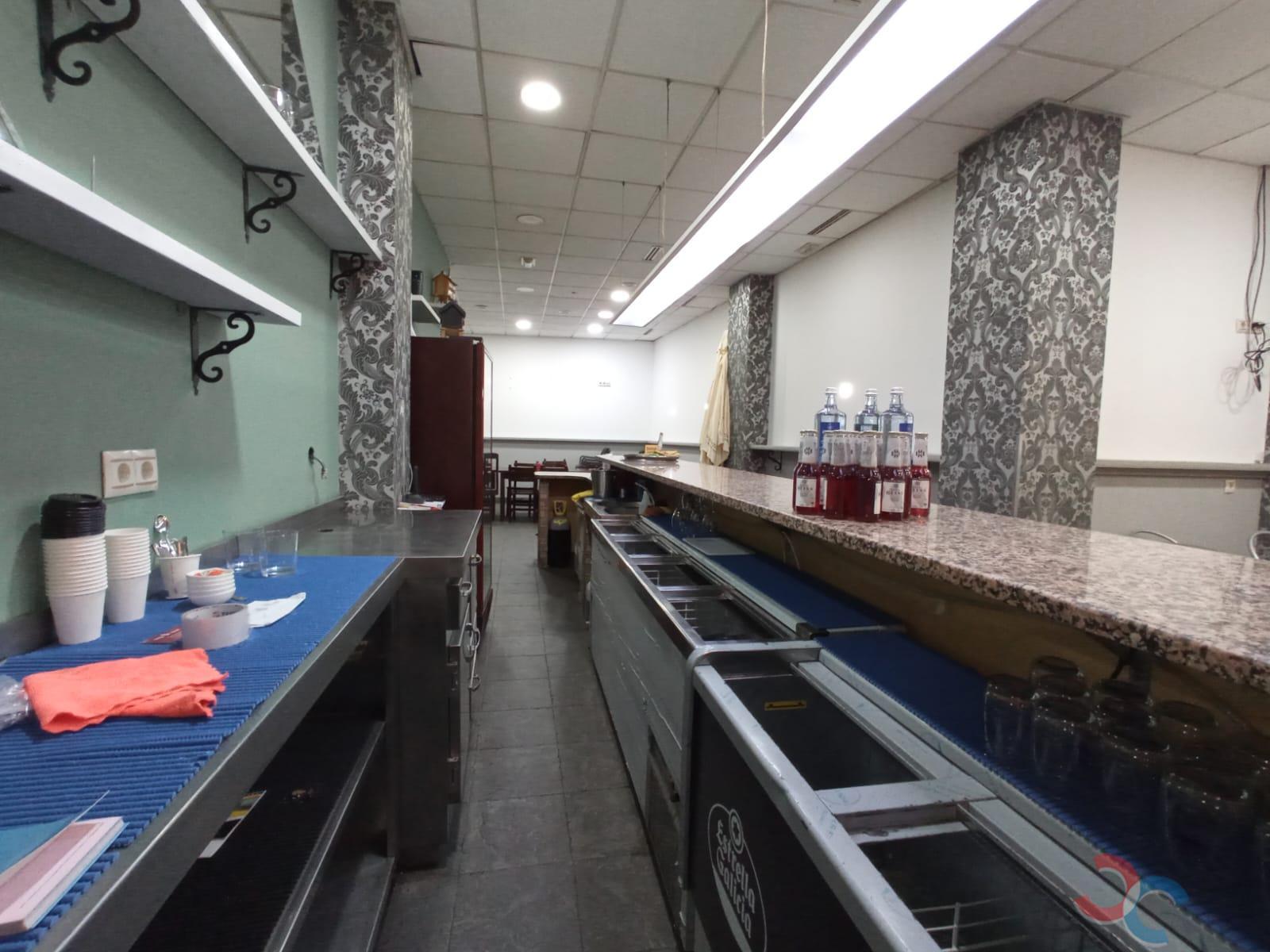 For rent of commercial in Marín