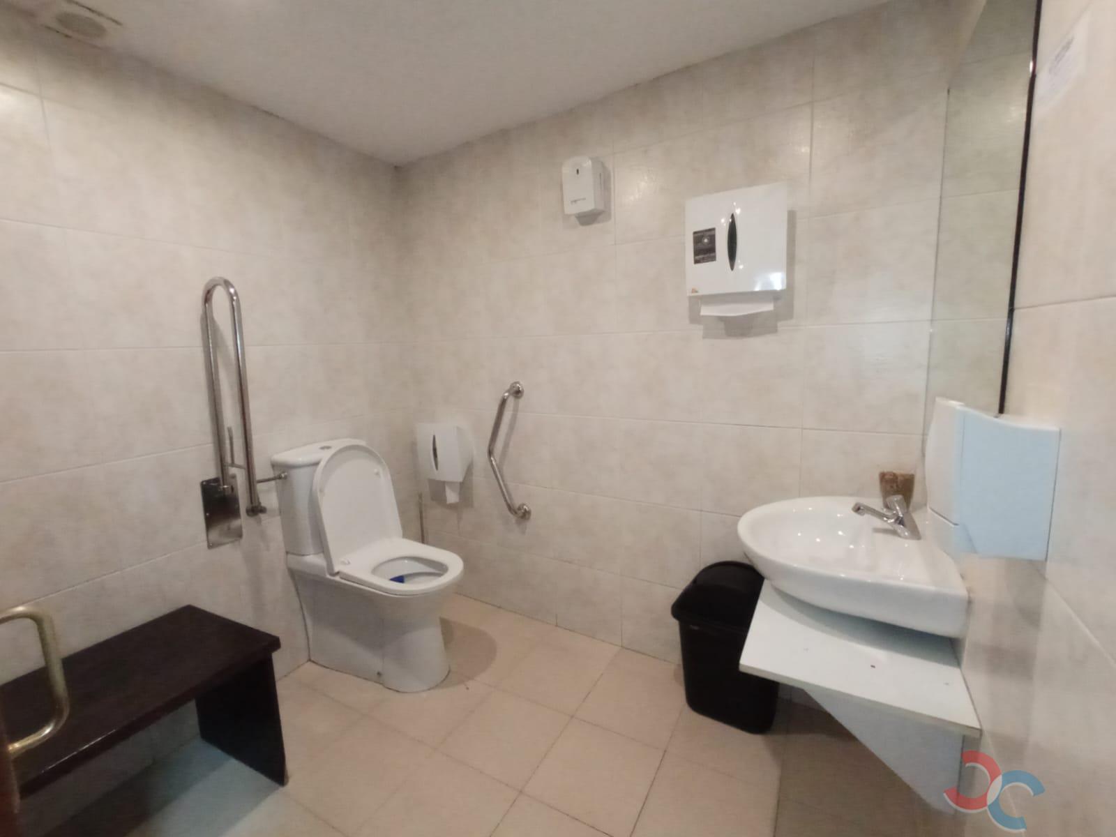 For rent of commercial in Marín