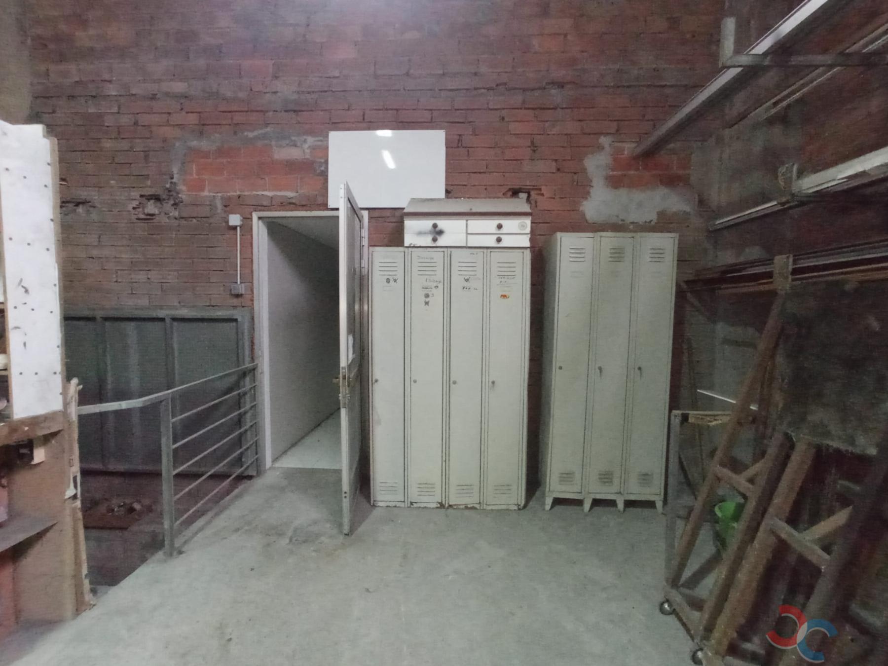 For rent of industrial plant/warehouse in Vilaboa