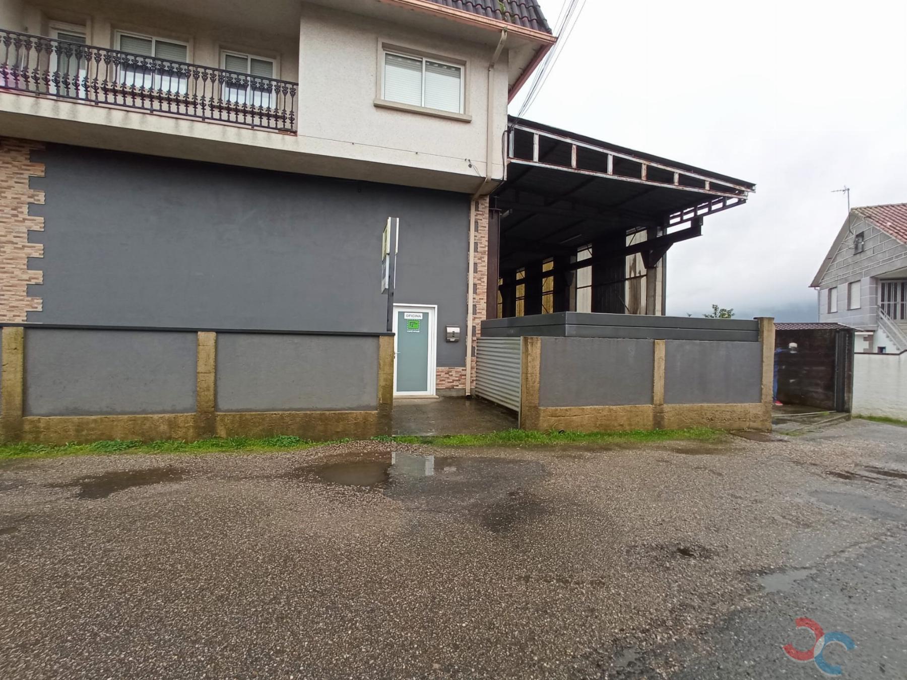 For rent of industrial plant/warehouse in Vilaboa