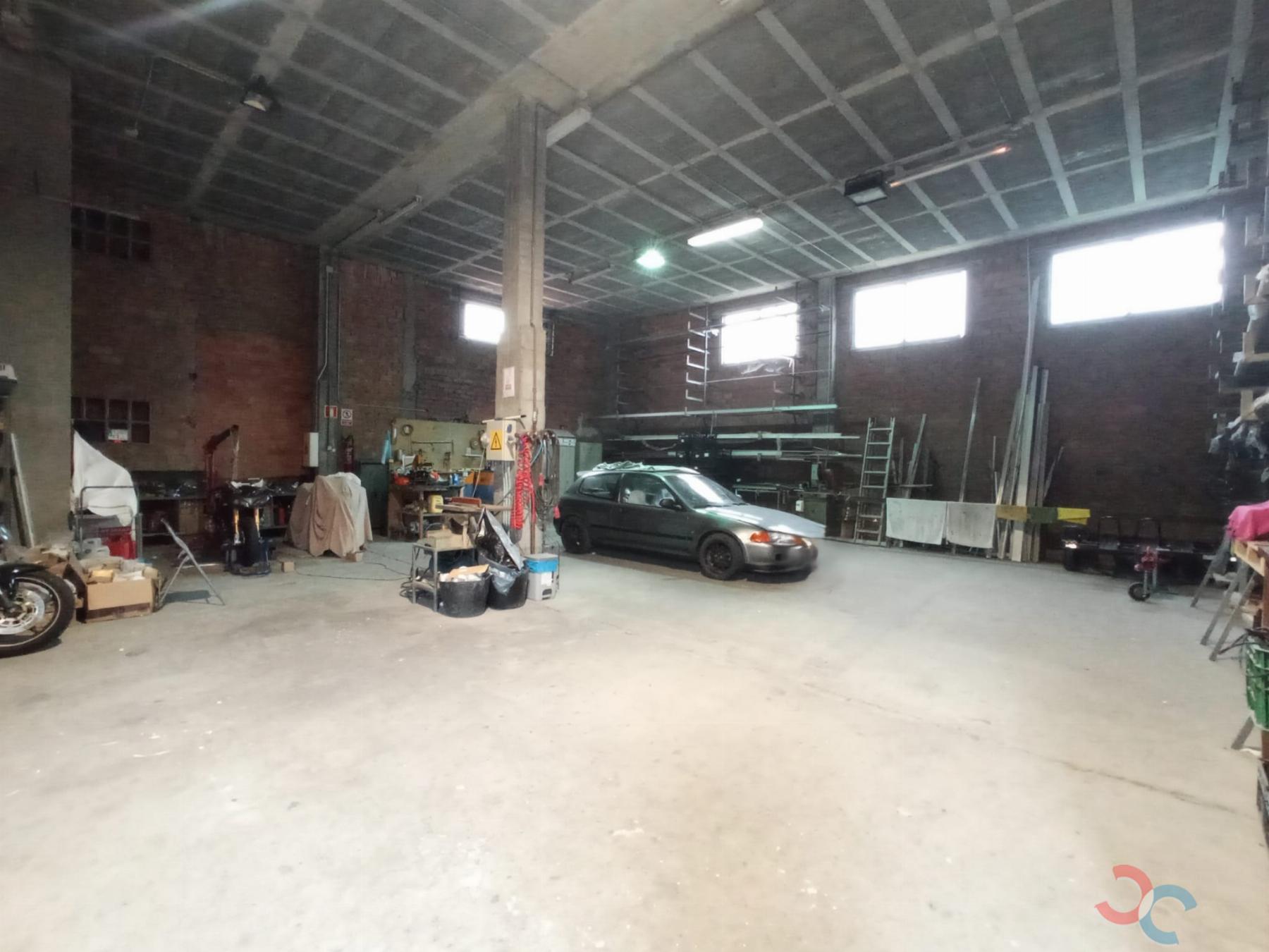 For rent of industrial plant/warehouse in Vilaboa