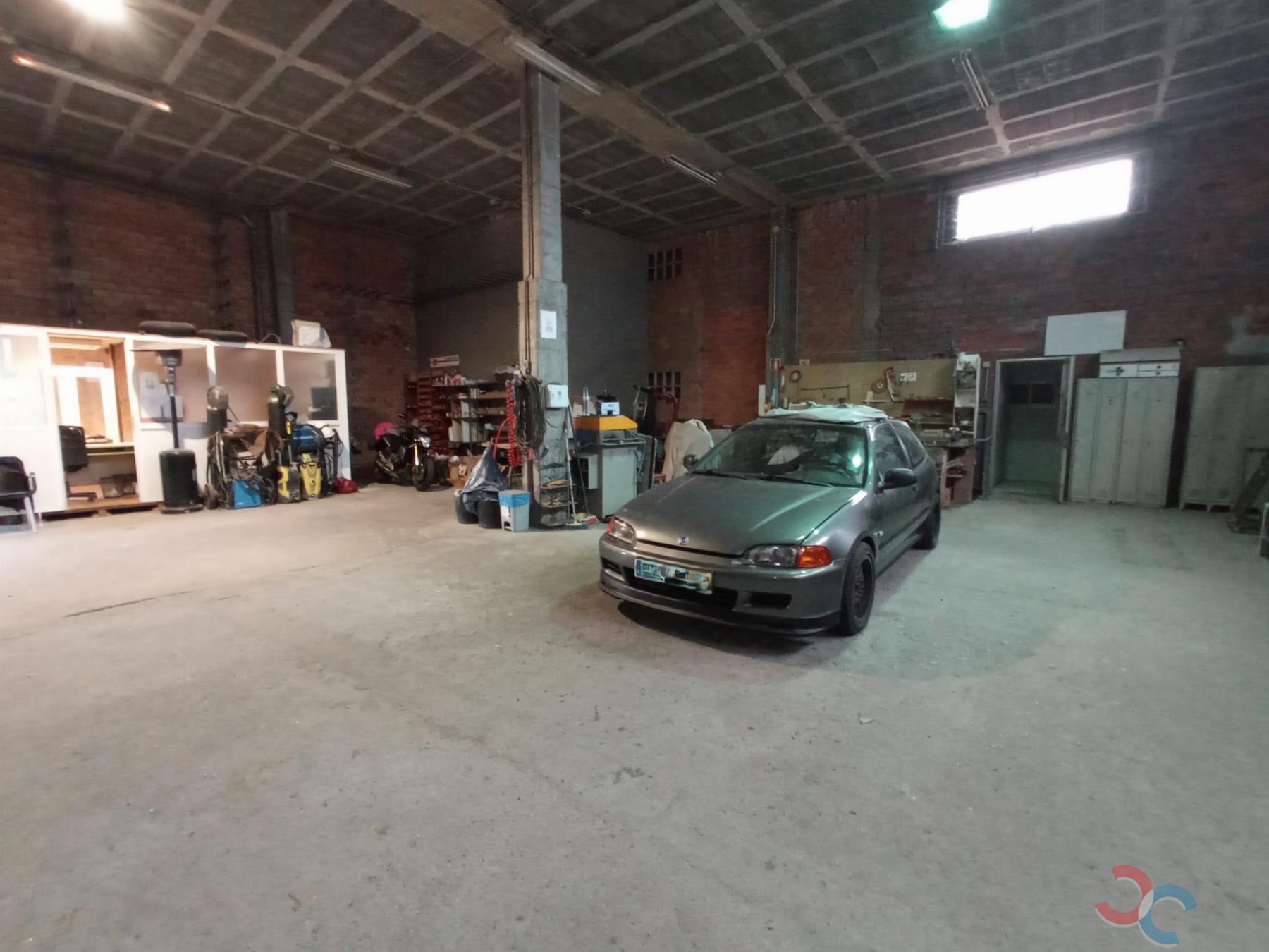 For rent of industrial plant/warehouse in Vilaboa