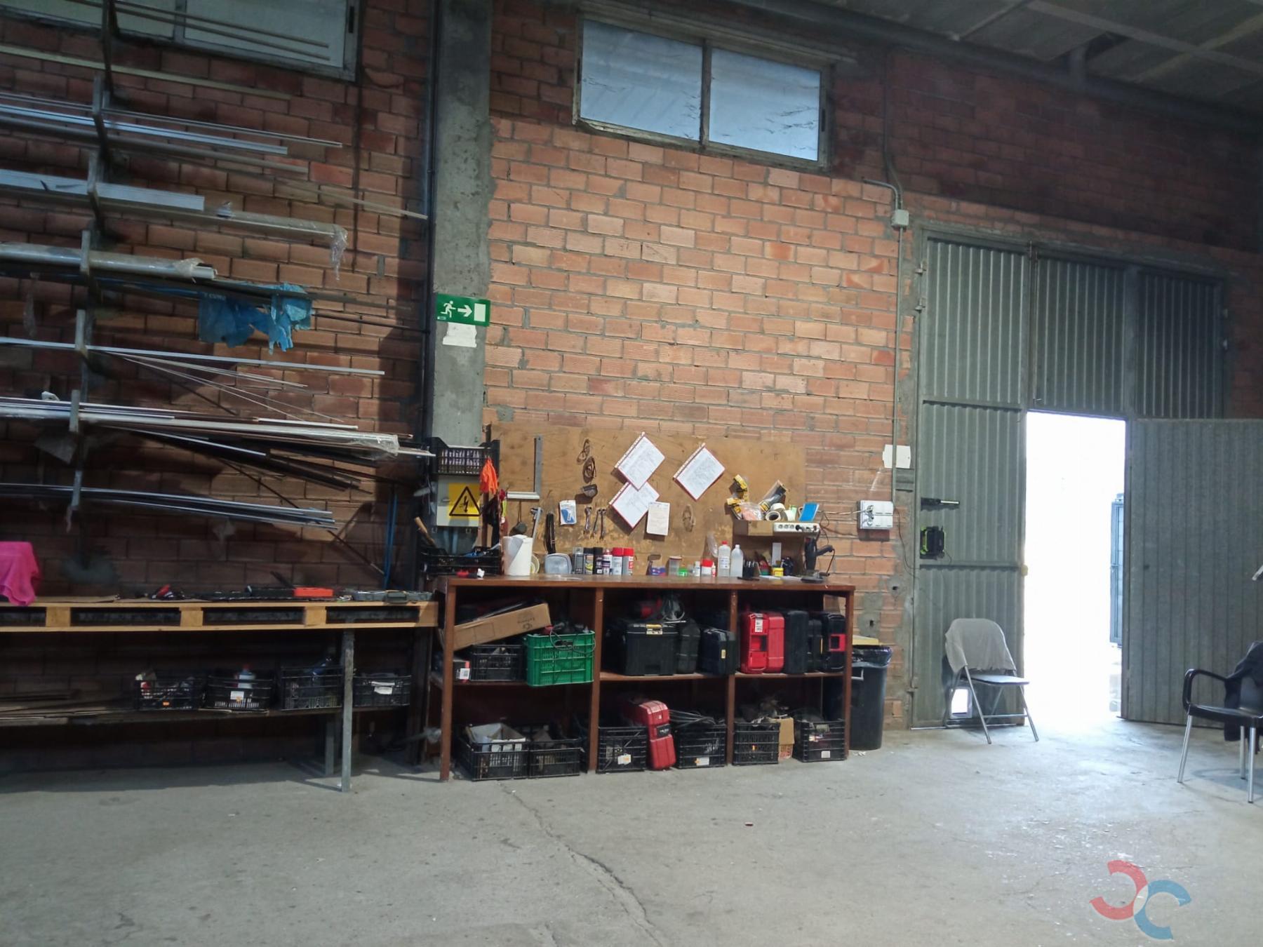 For rent of industrial plant/warehouse in Vilaboa