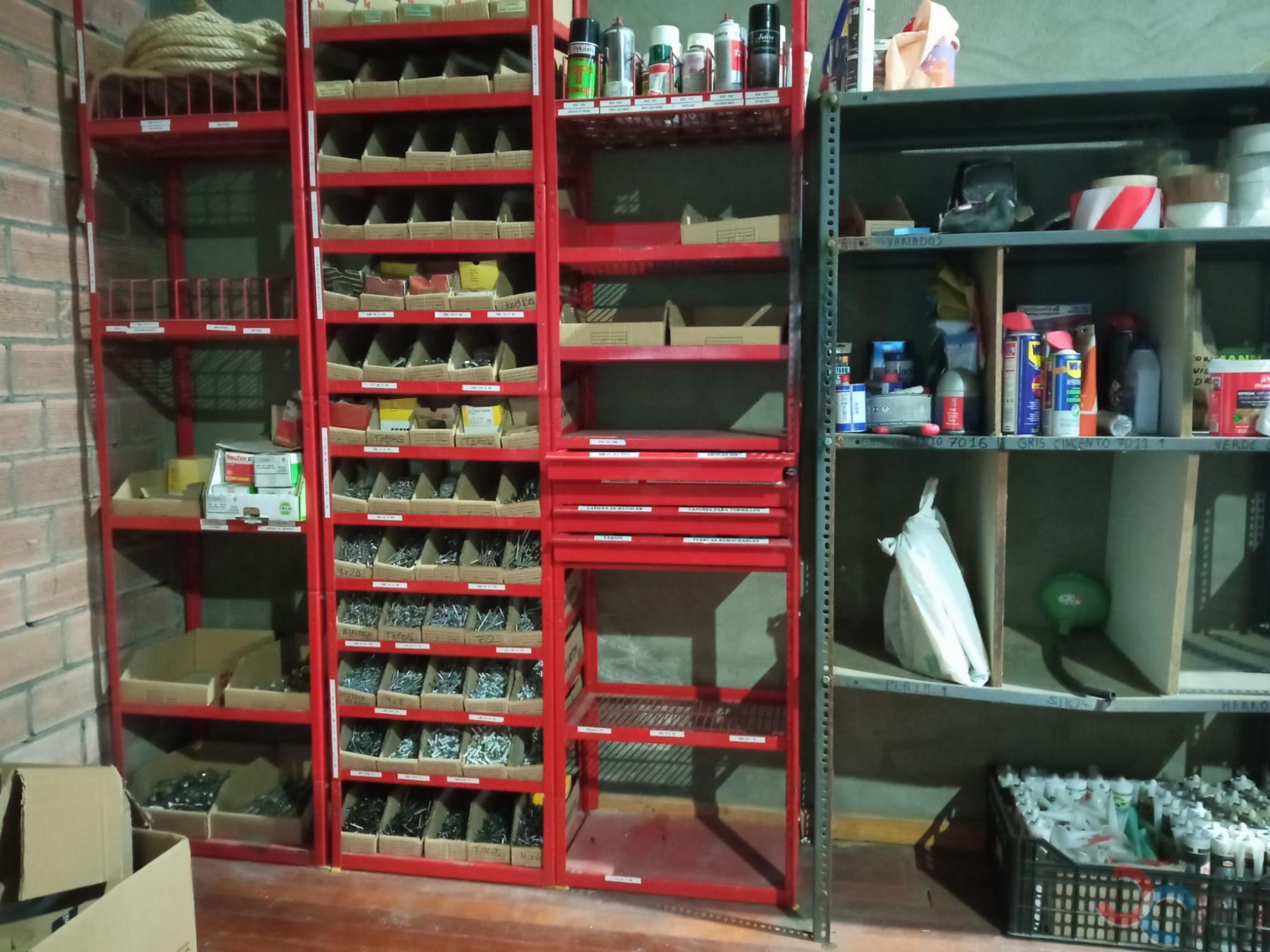 For rent of industrial plant/warehouse in Vilaboa