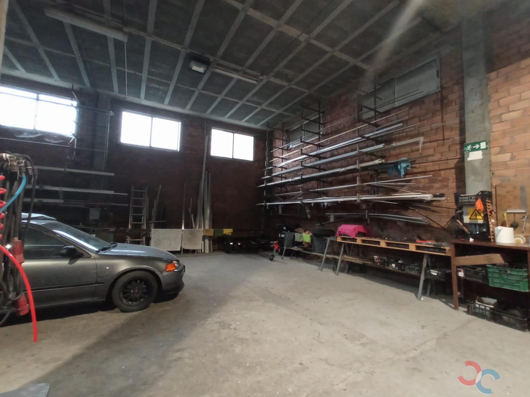 For rent of industrial plant/warehouse in Vilaboa