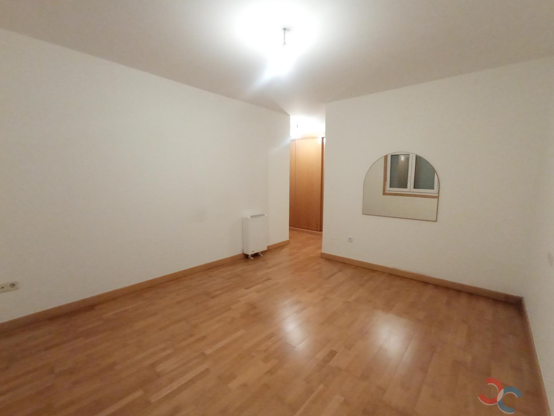 For sale of flat in Marín