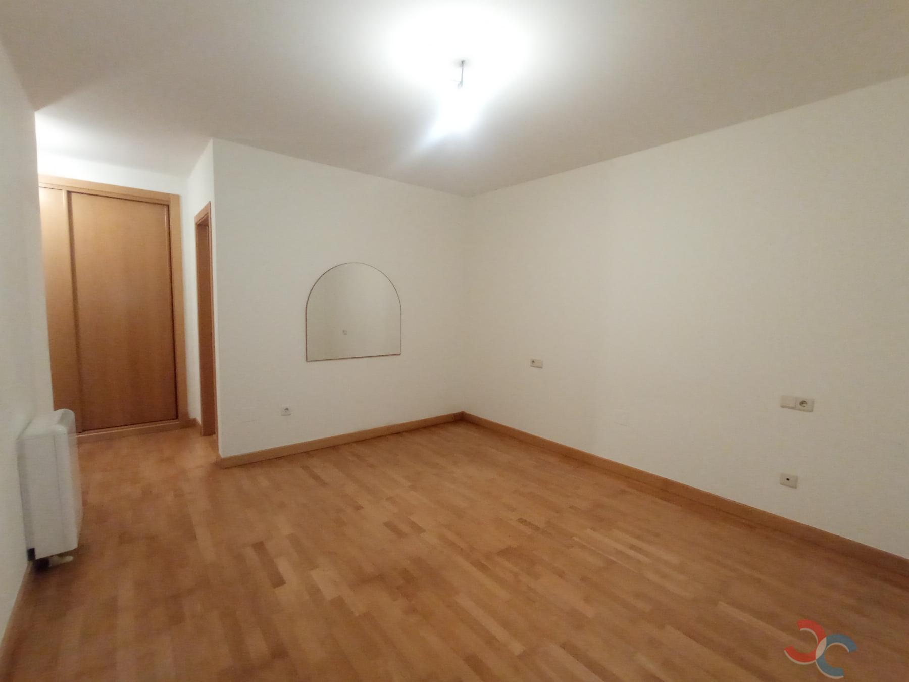 For sale of flat in Marín