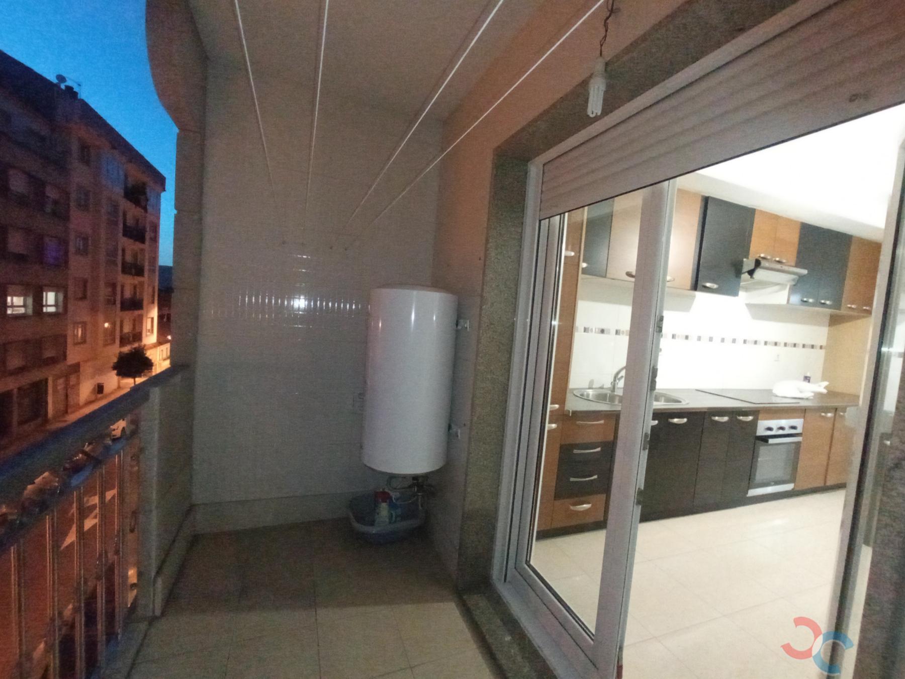 For sale of flat in Marín
