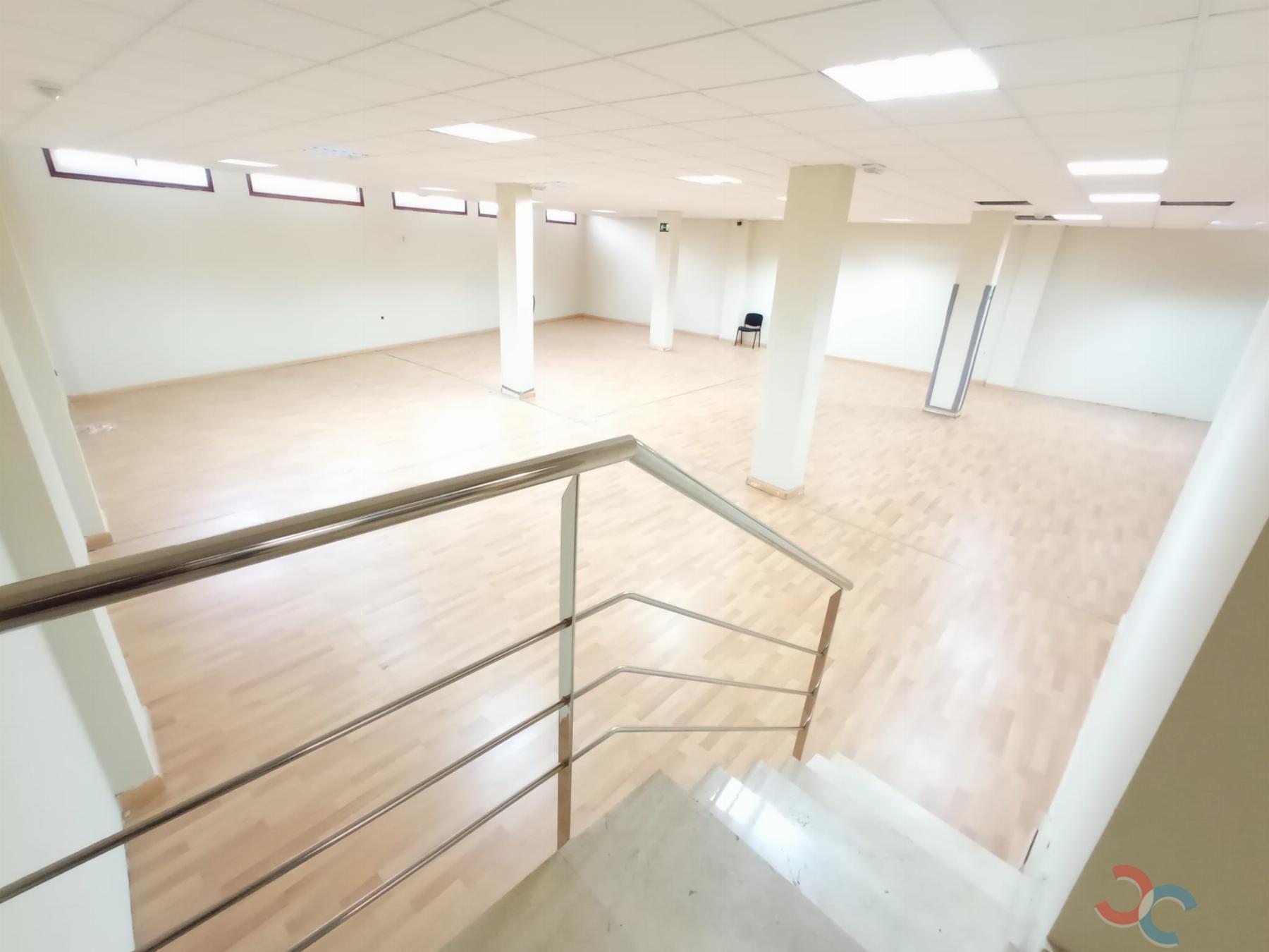 Venta de local comercial en Marín