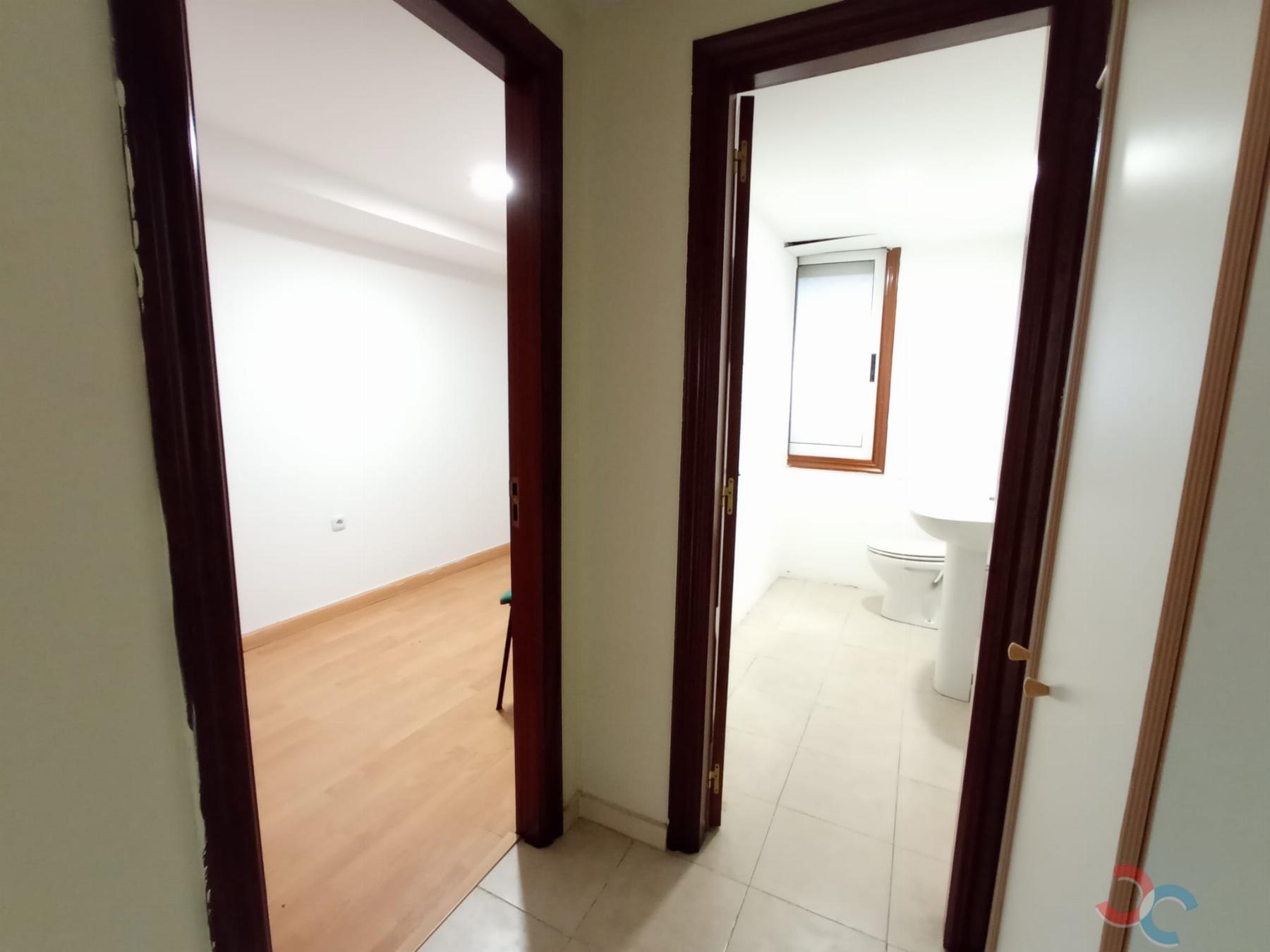 Venta de local comercial en Marín