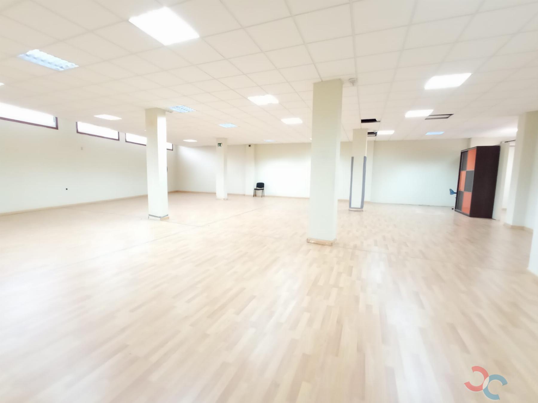 Venta de local comercial en Marín