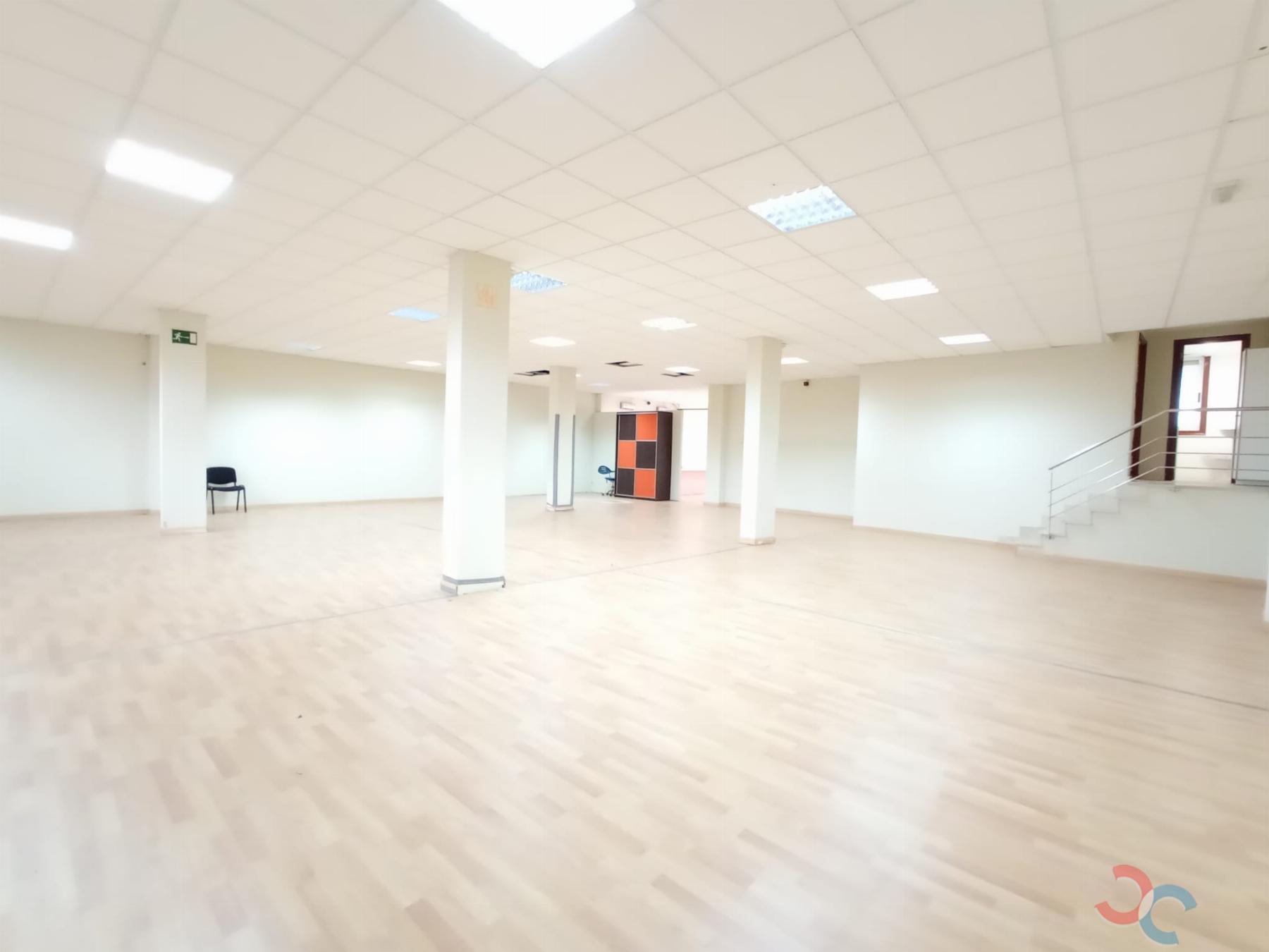 Venta de local comercial en Marín
