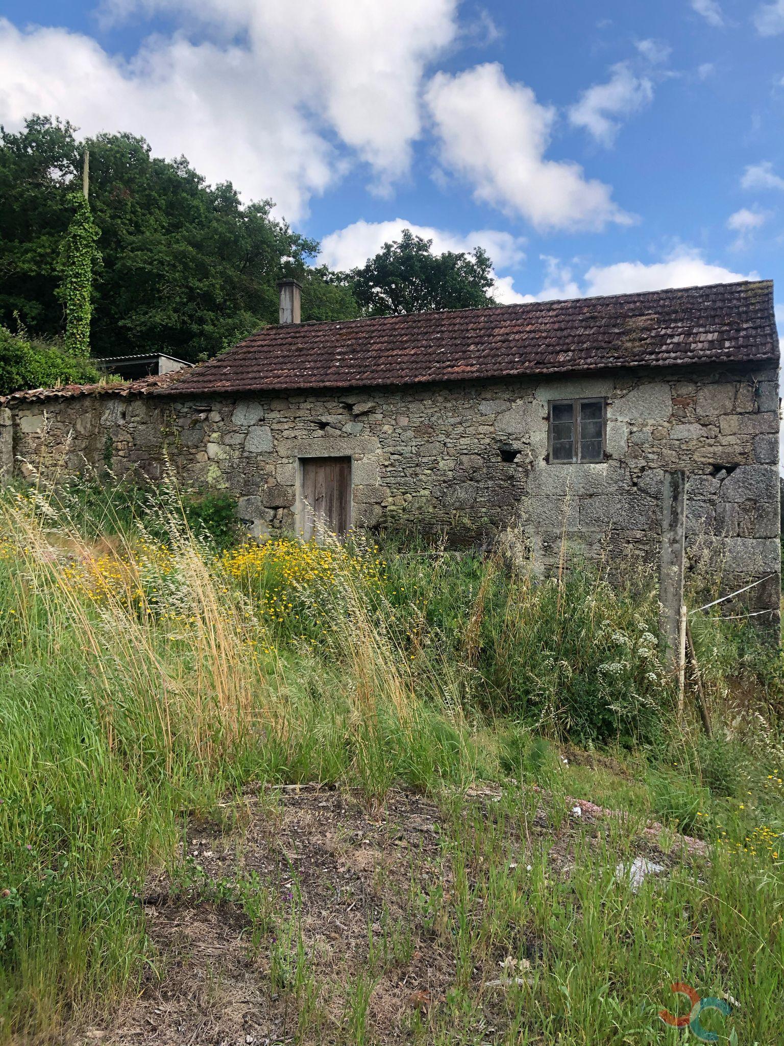 For sale of house in Barro