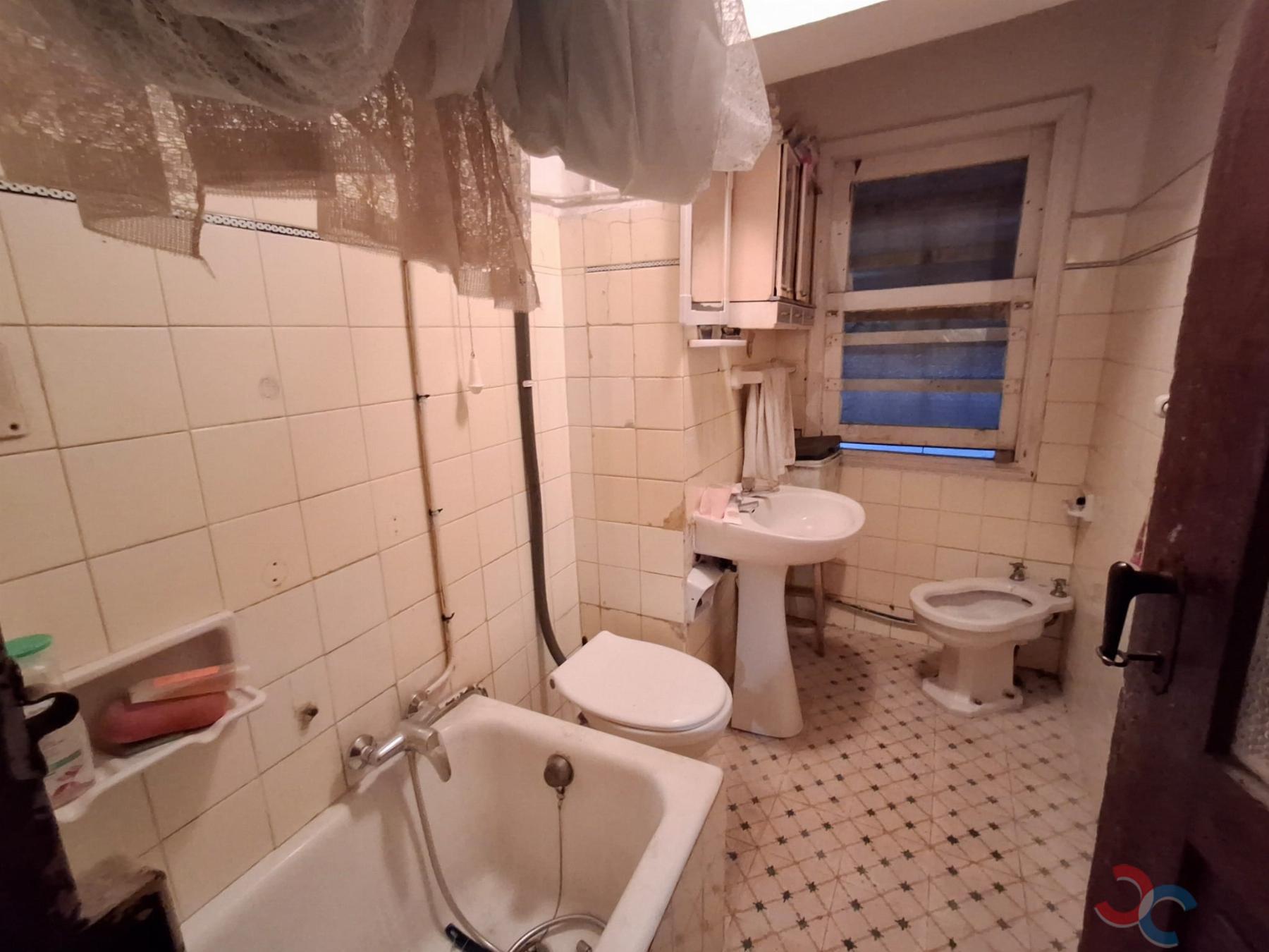 Venda de casa em Marín