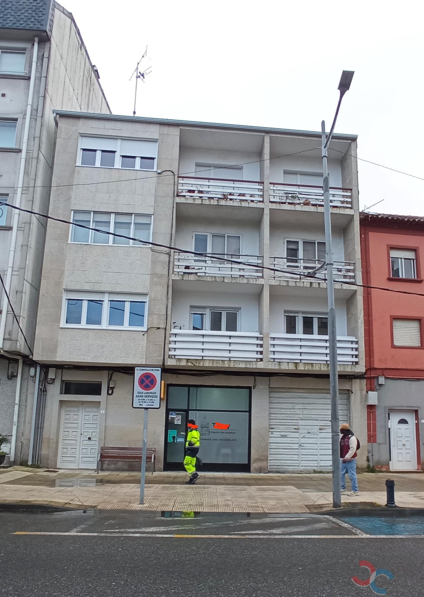 For sale of commercial in Poio