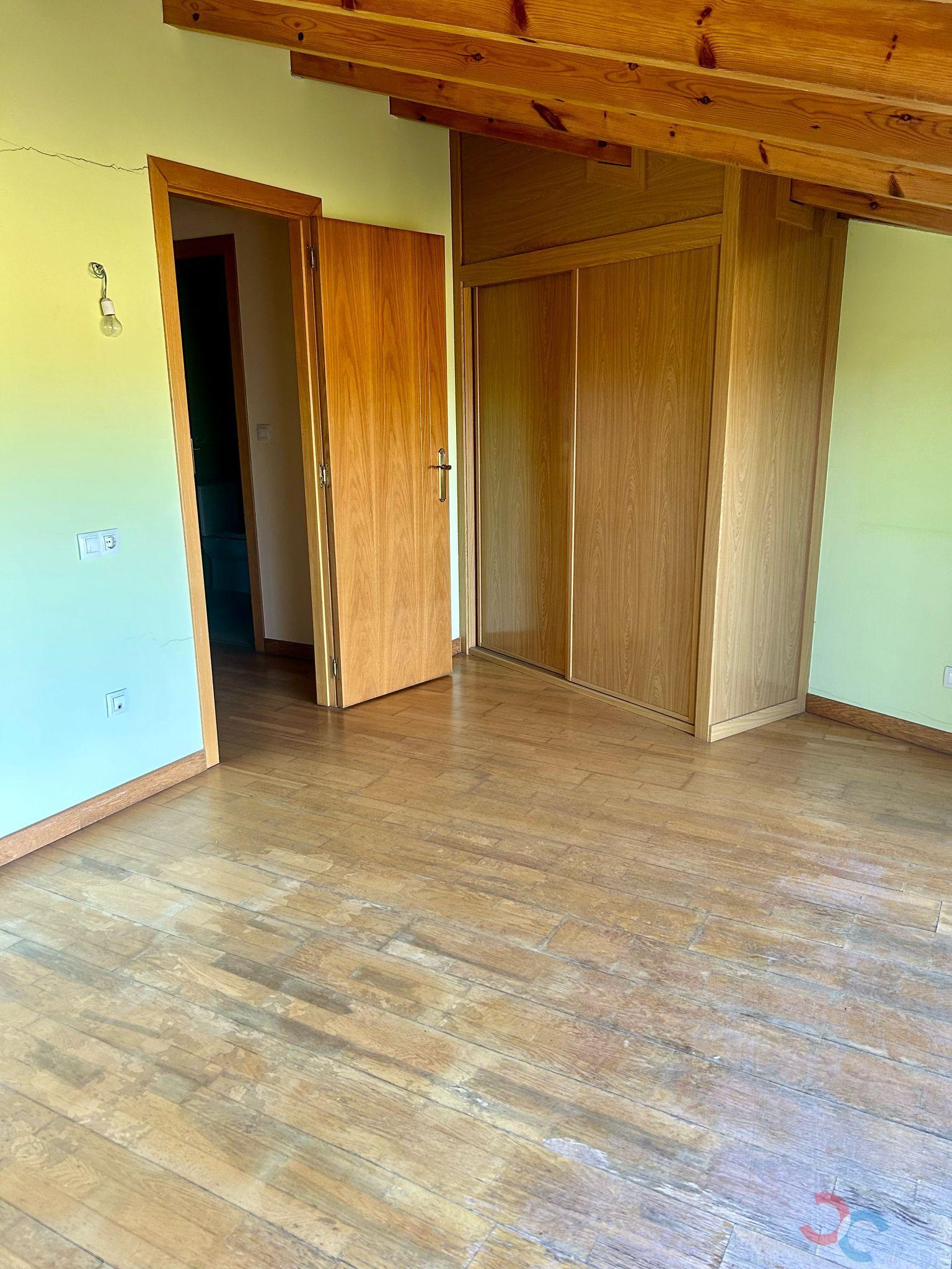 For sale of duplex in Ribeira