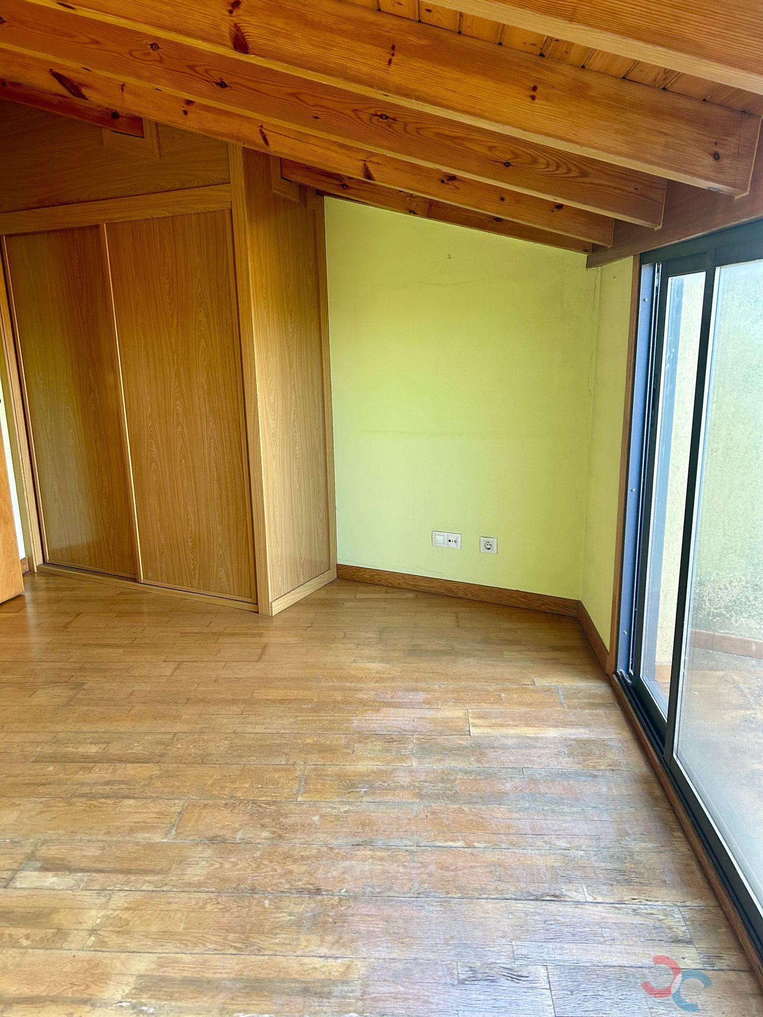 For sale of duplex in Ribeira
