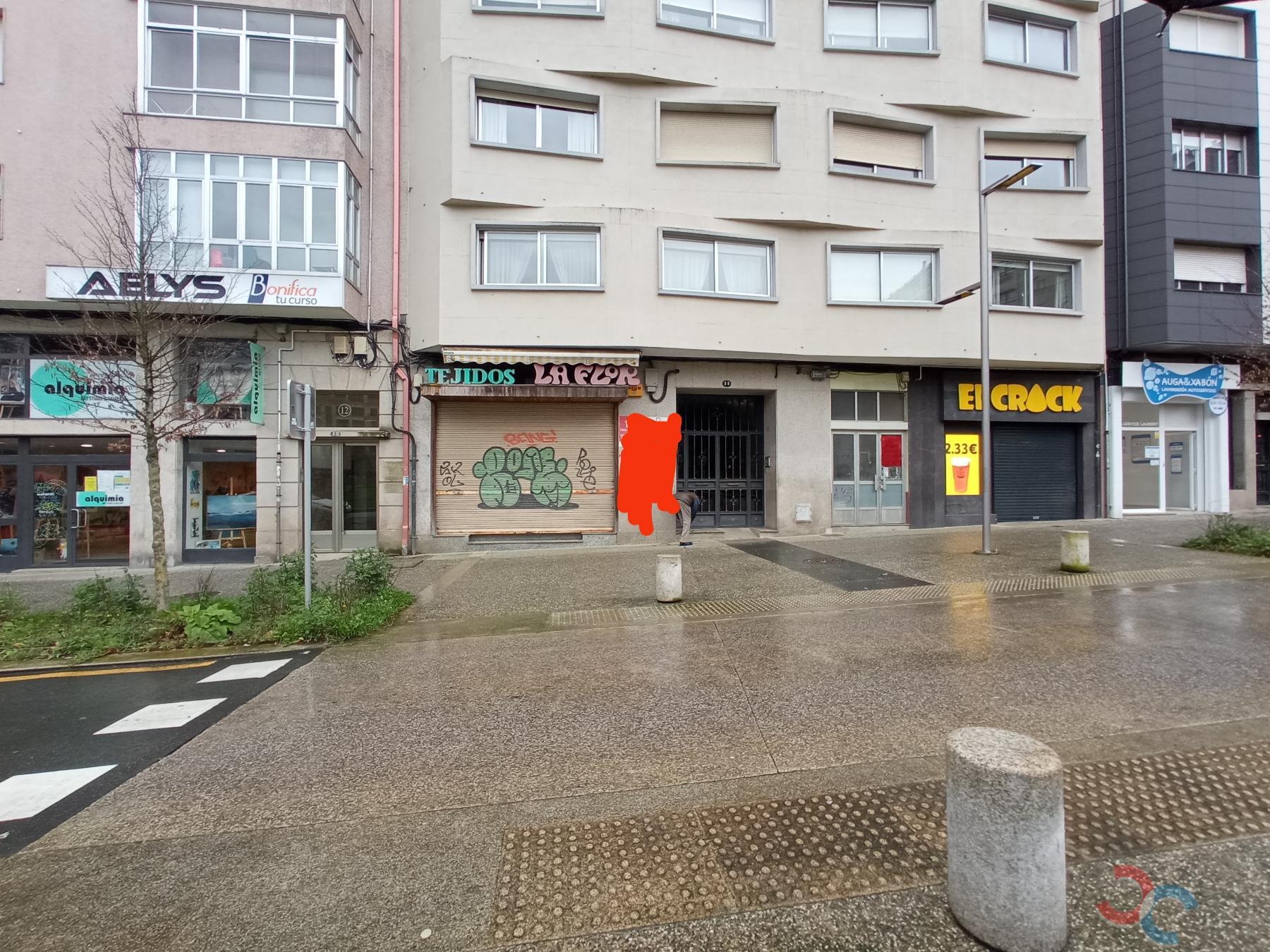 Venta de local comercial en Pontevedra