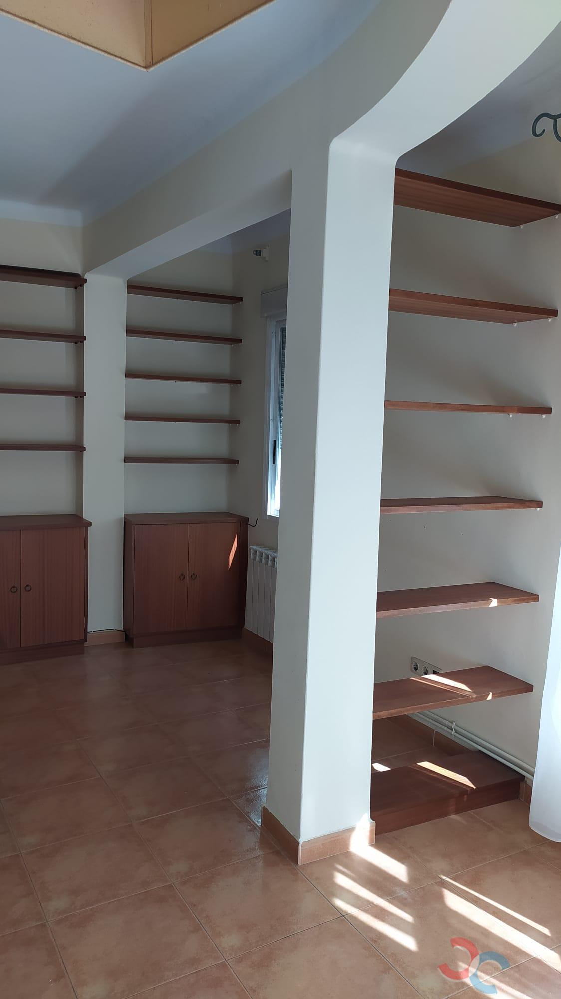 For sale of house in Marín