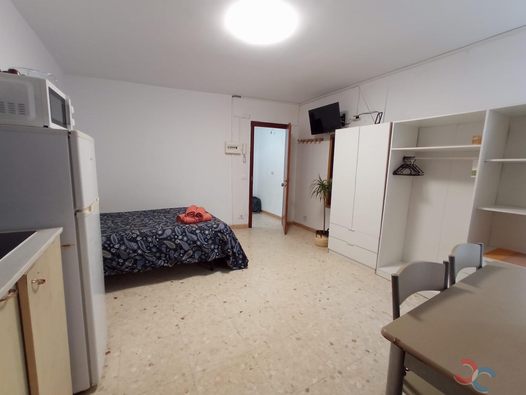 For sale of study in Marín