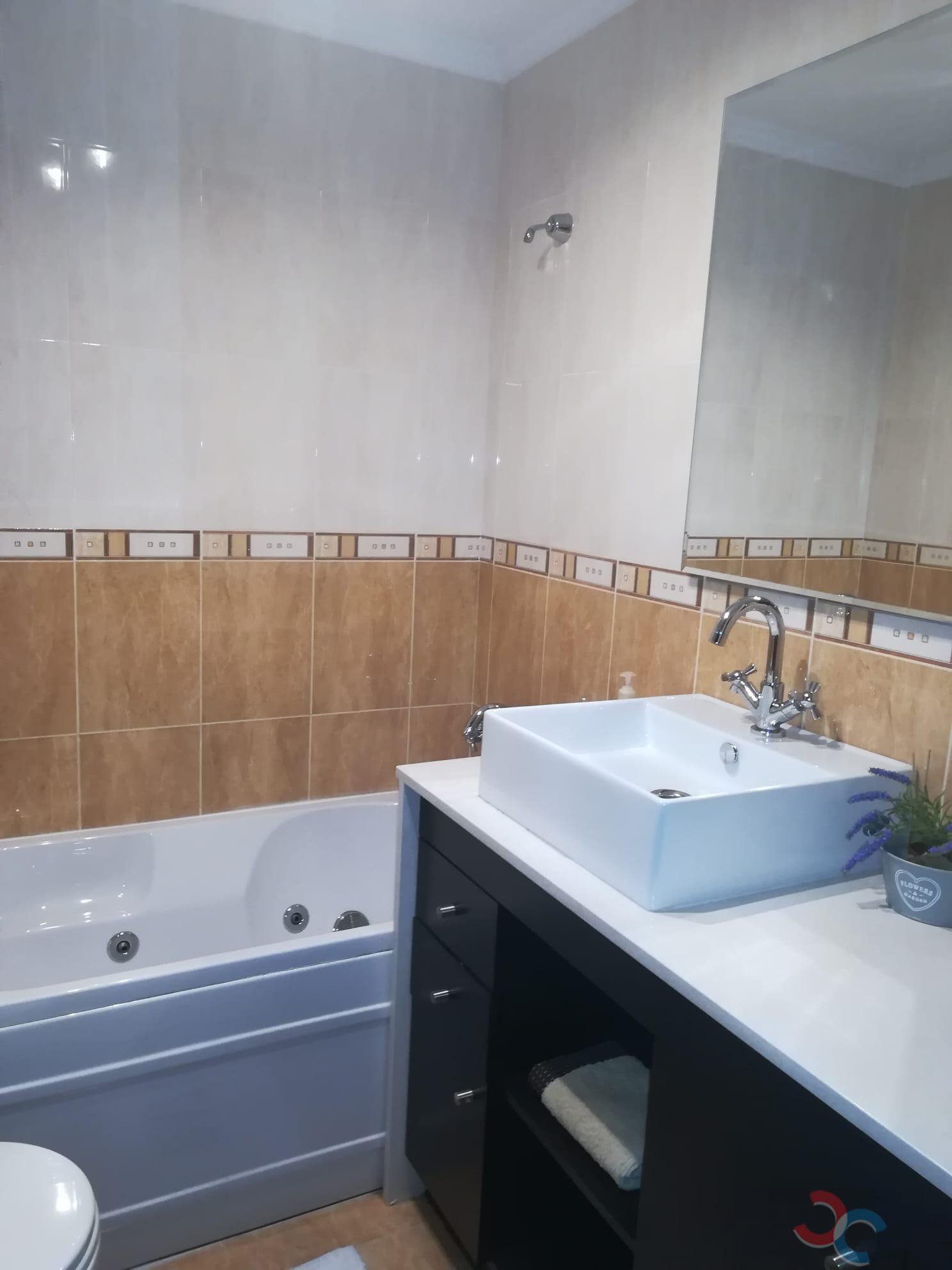 For sale of flat in Cangas