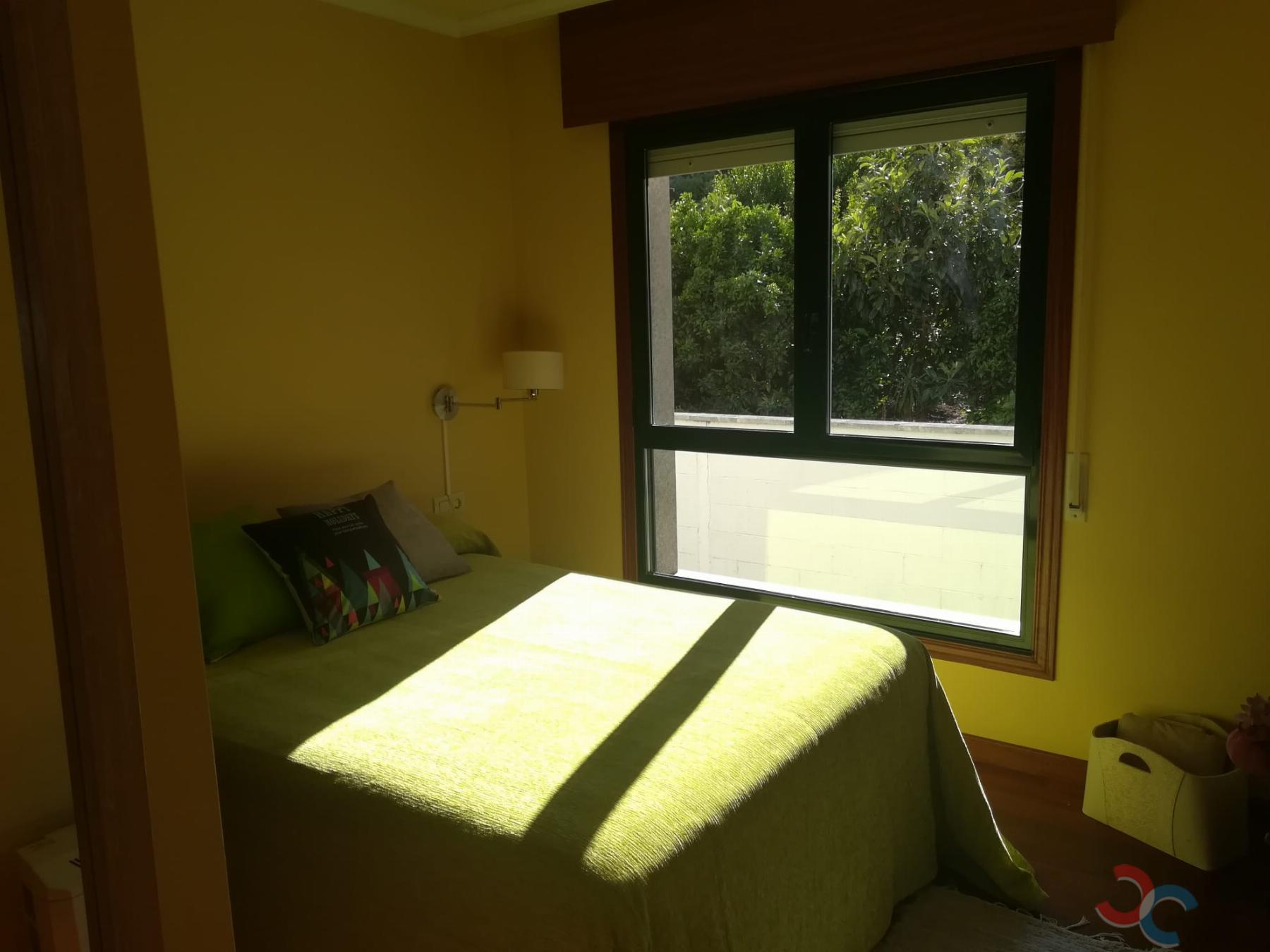 For sale of flat in Cangas