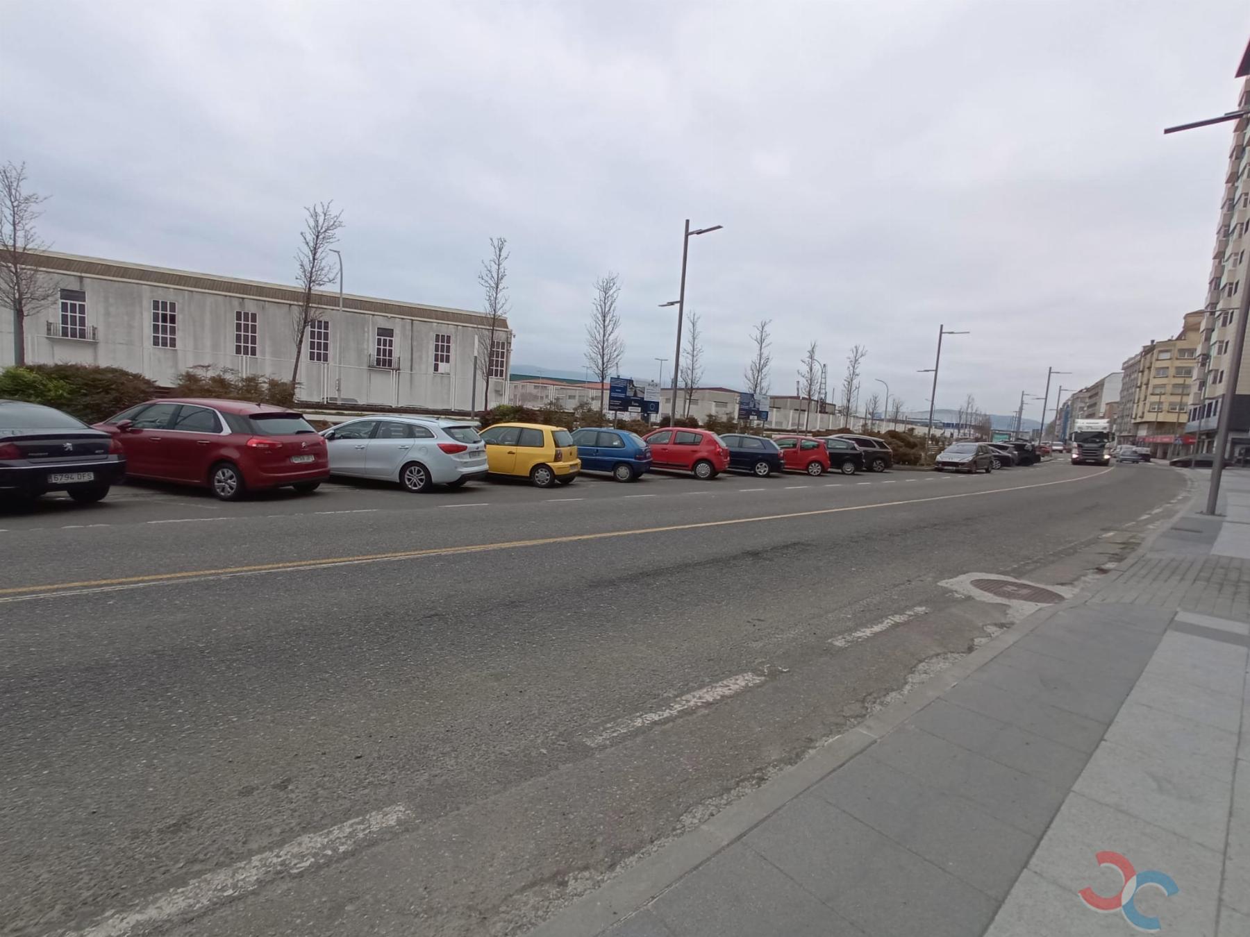 Venta de local comercial en Marín