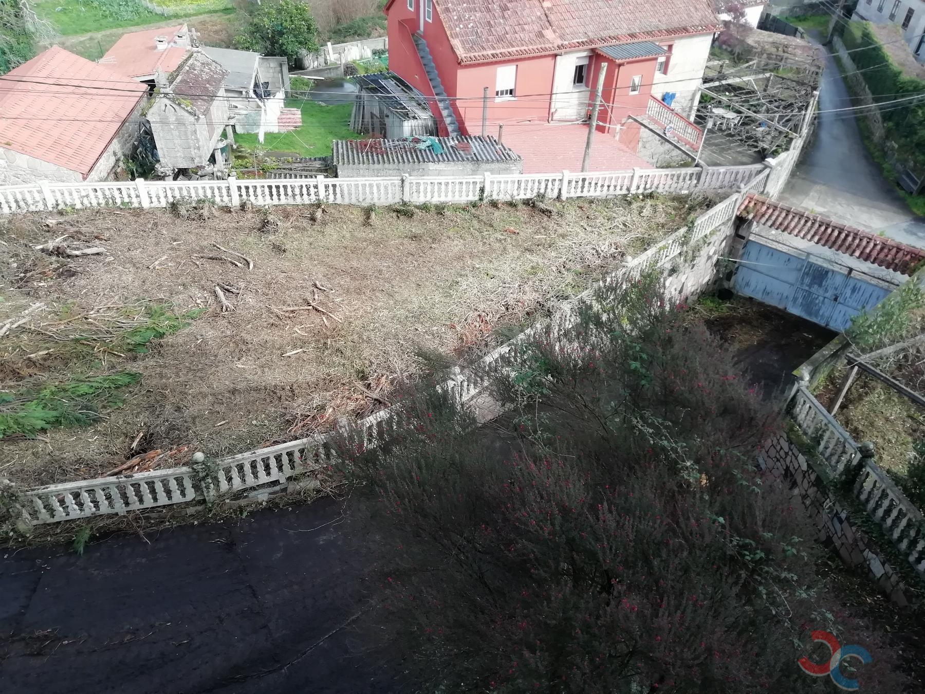 For sale of land in Bueu