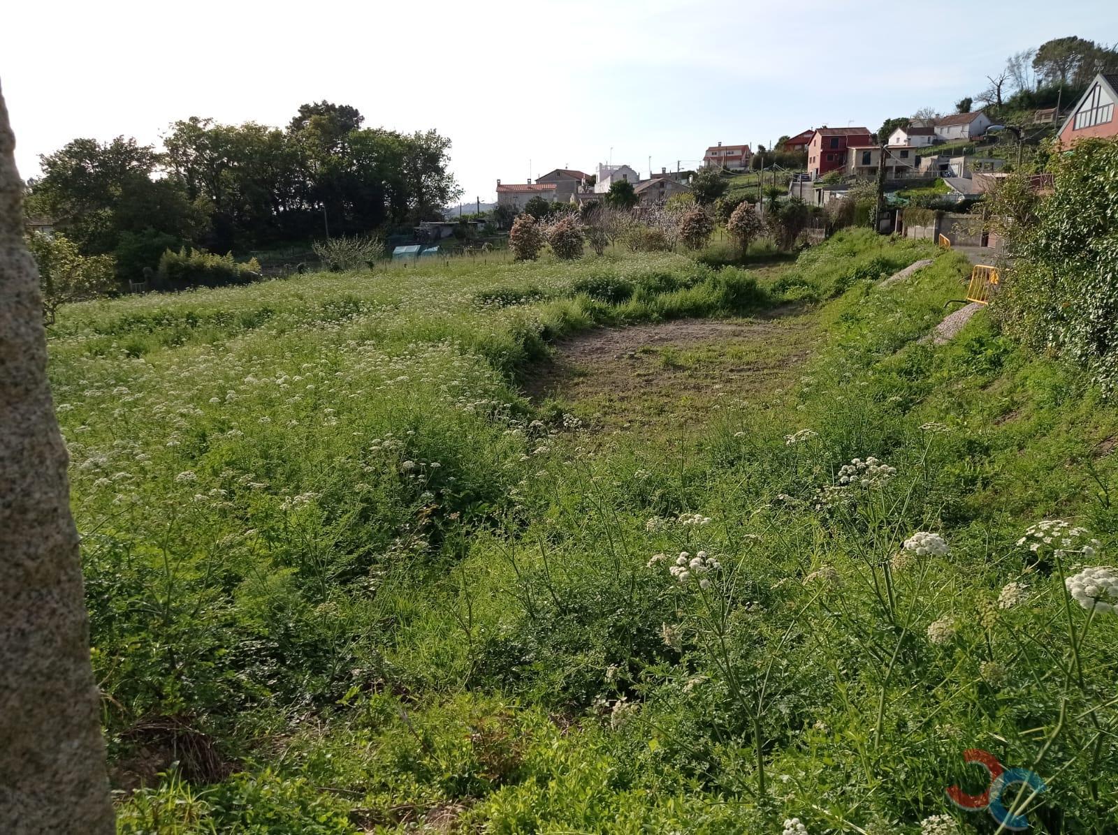 Venta de terreno en Marín
