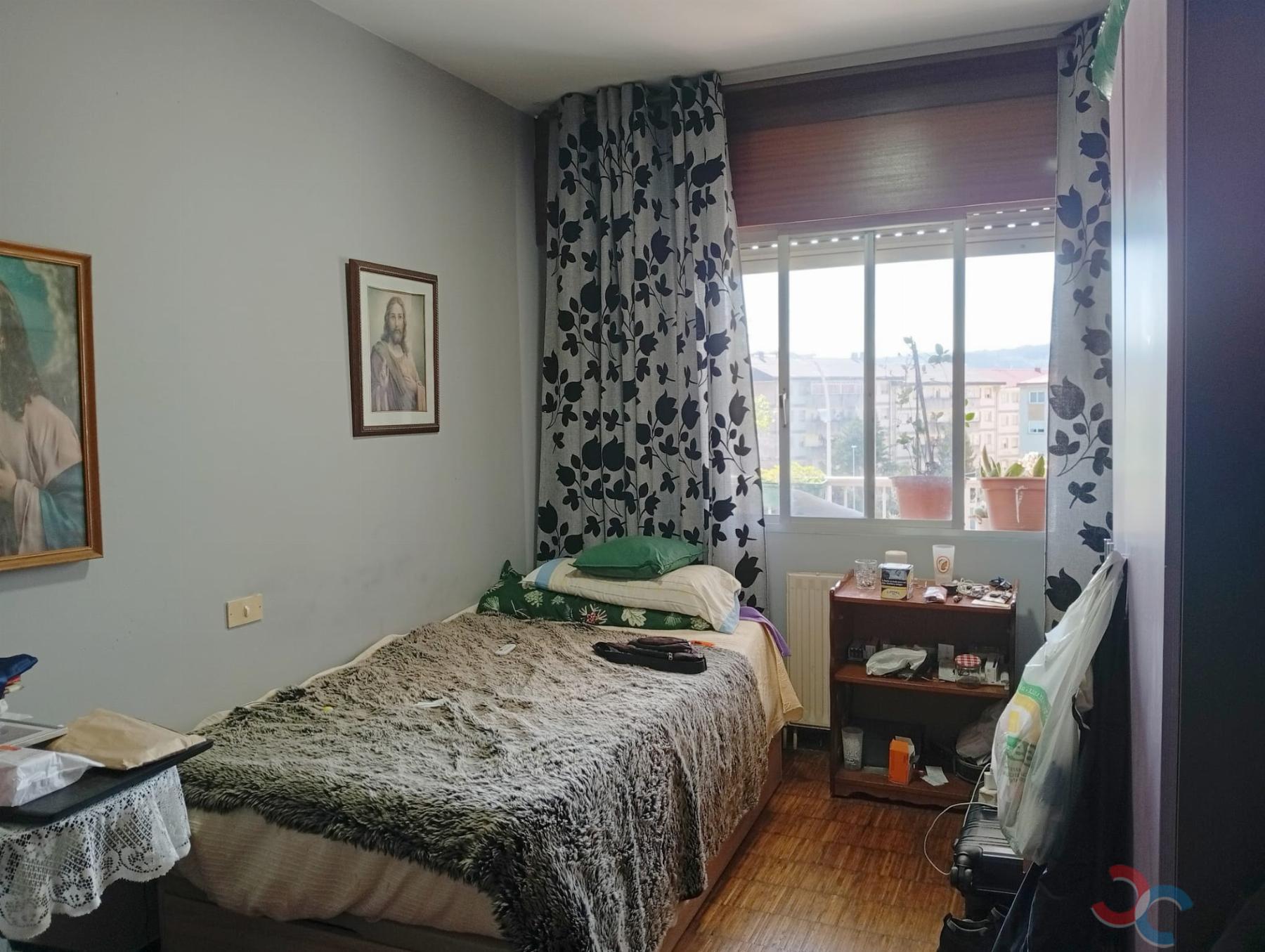 For sale of flat in Pontevedra