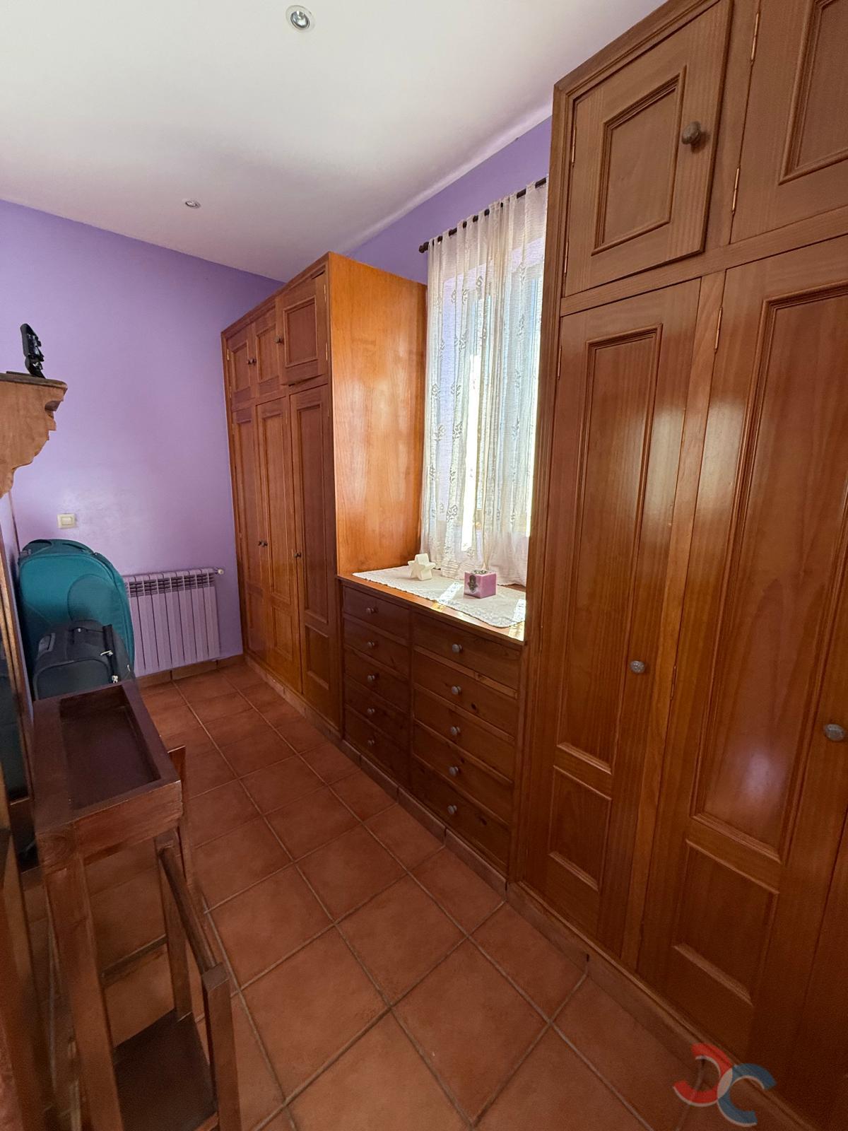 For sale of chalet in Pontevedra