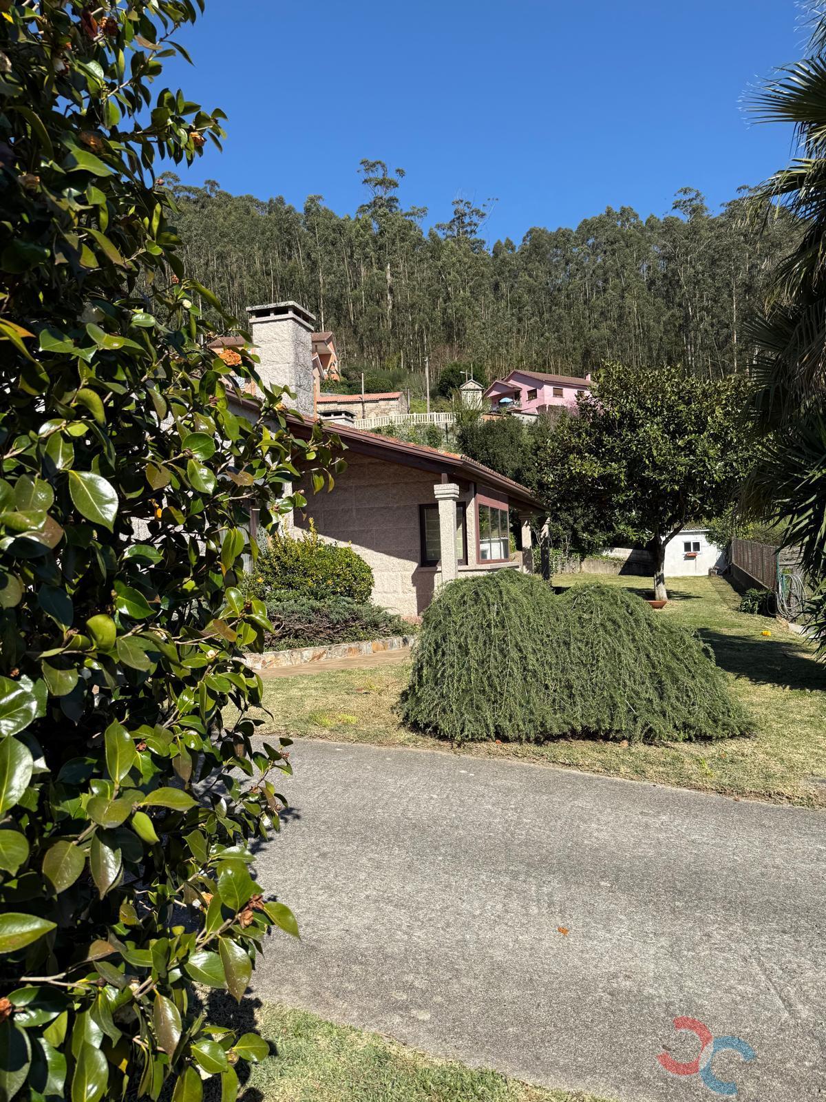 For sale of chalet in Pontevedra