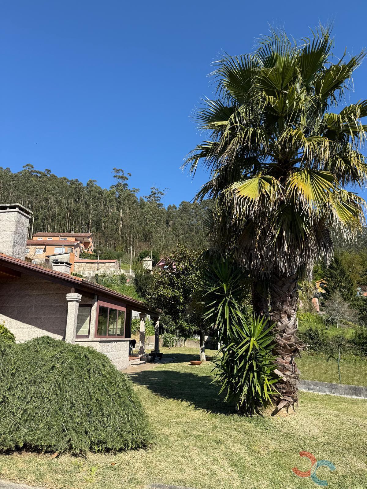 For sale of chalet in Pontevedra