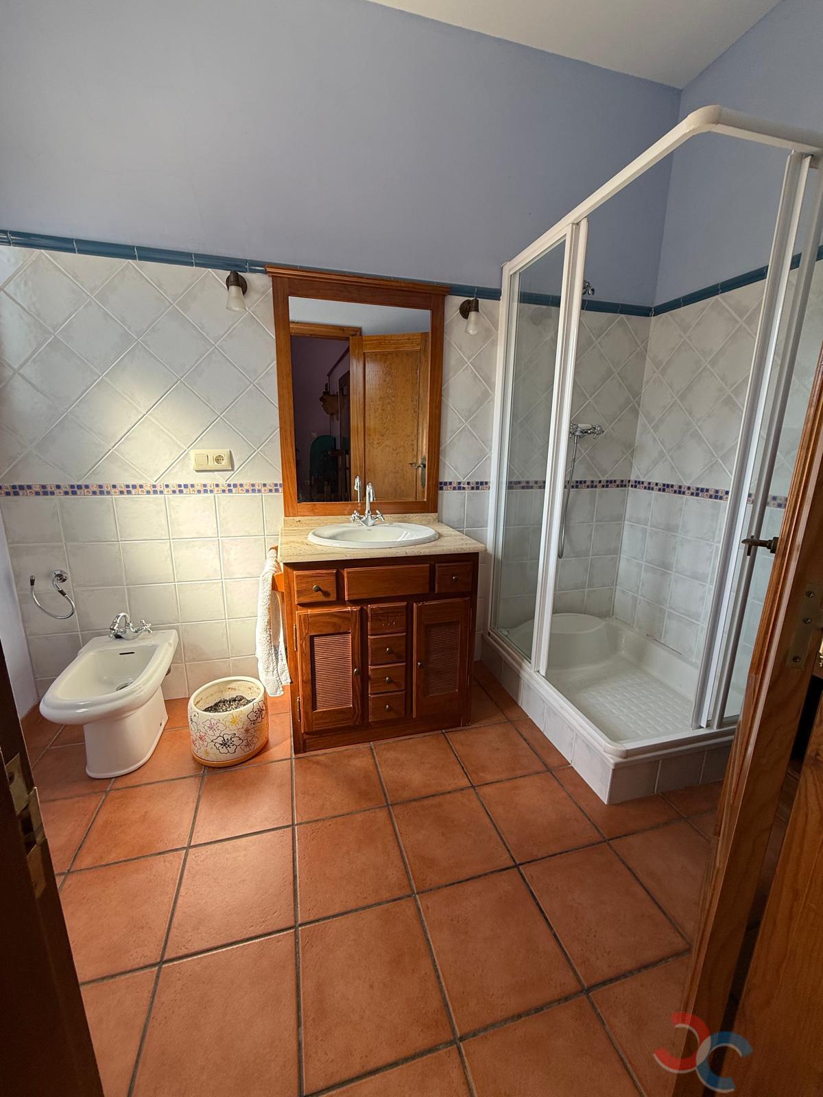 For sale of chalet in Pontevedra