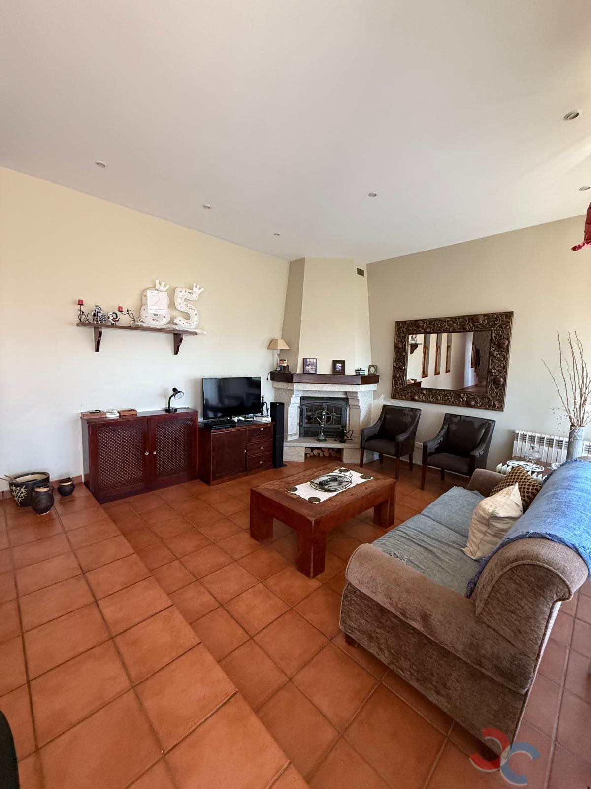 For sale of chalet in Pontevedra