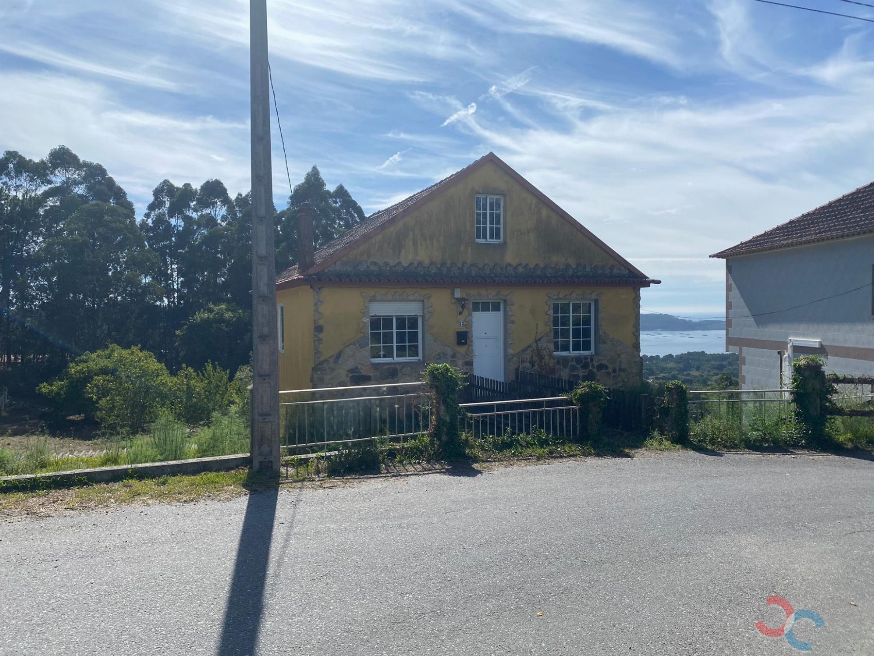 For sale of house in Bueu