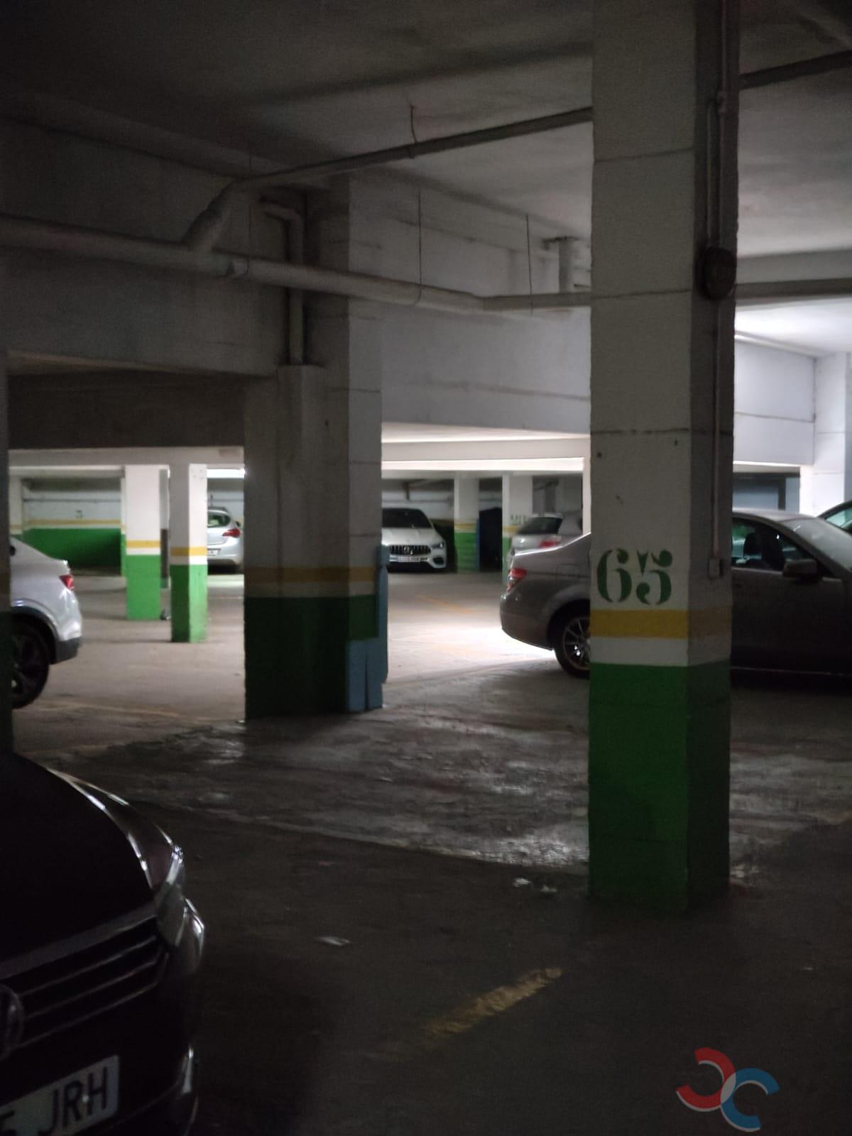 For sale of garage in Marín