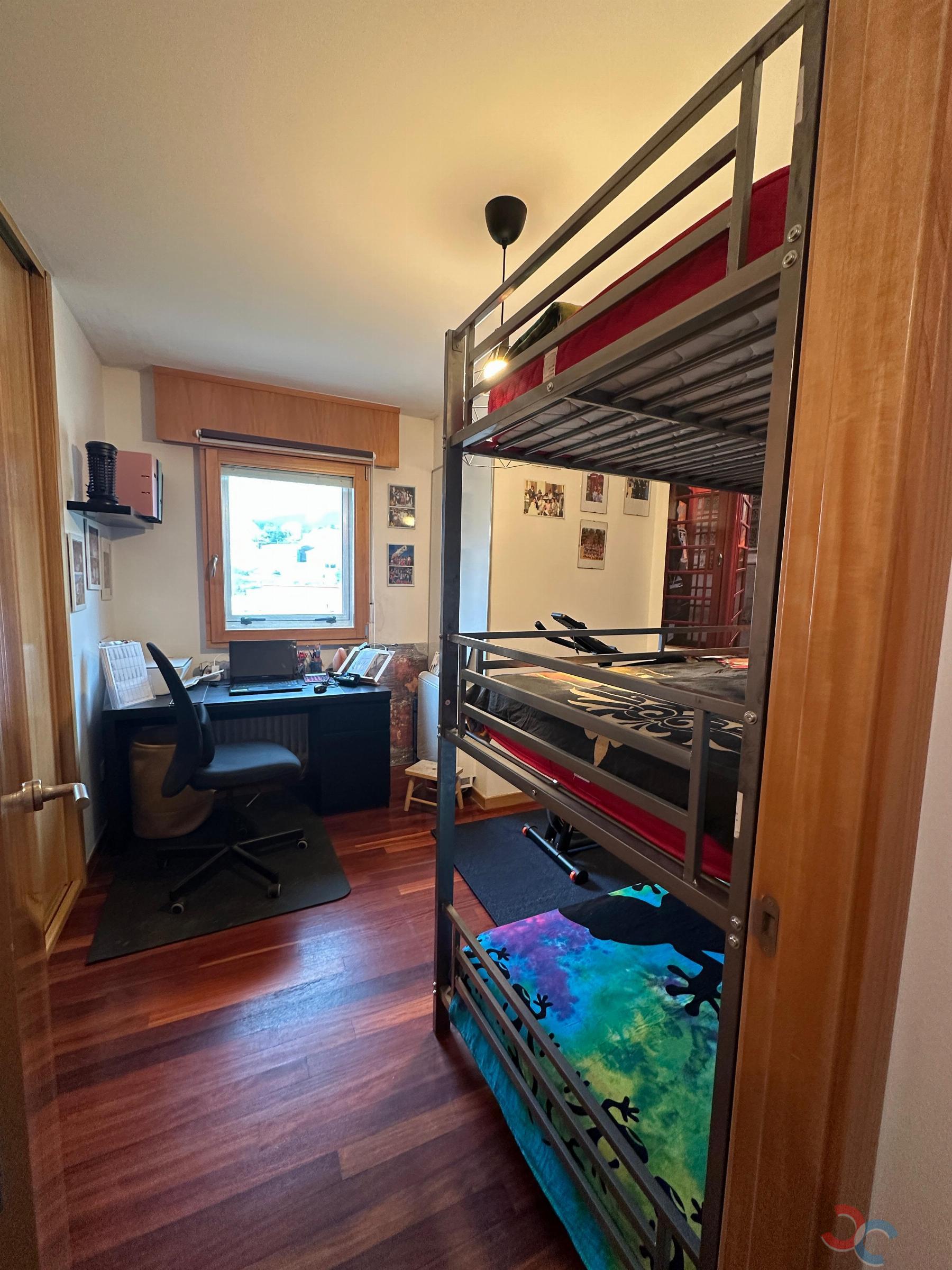 For sale of flat in Vilagarcía de Arousa
