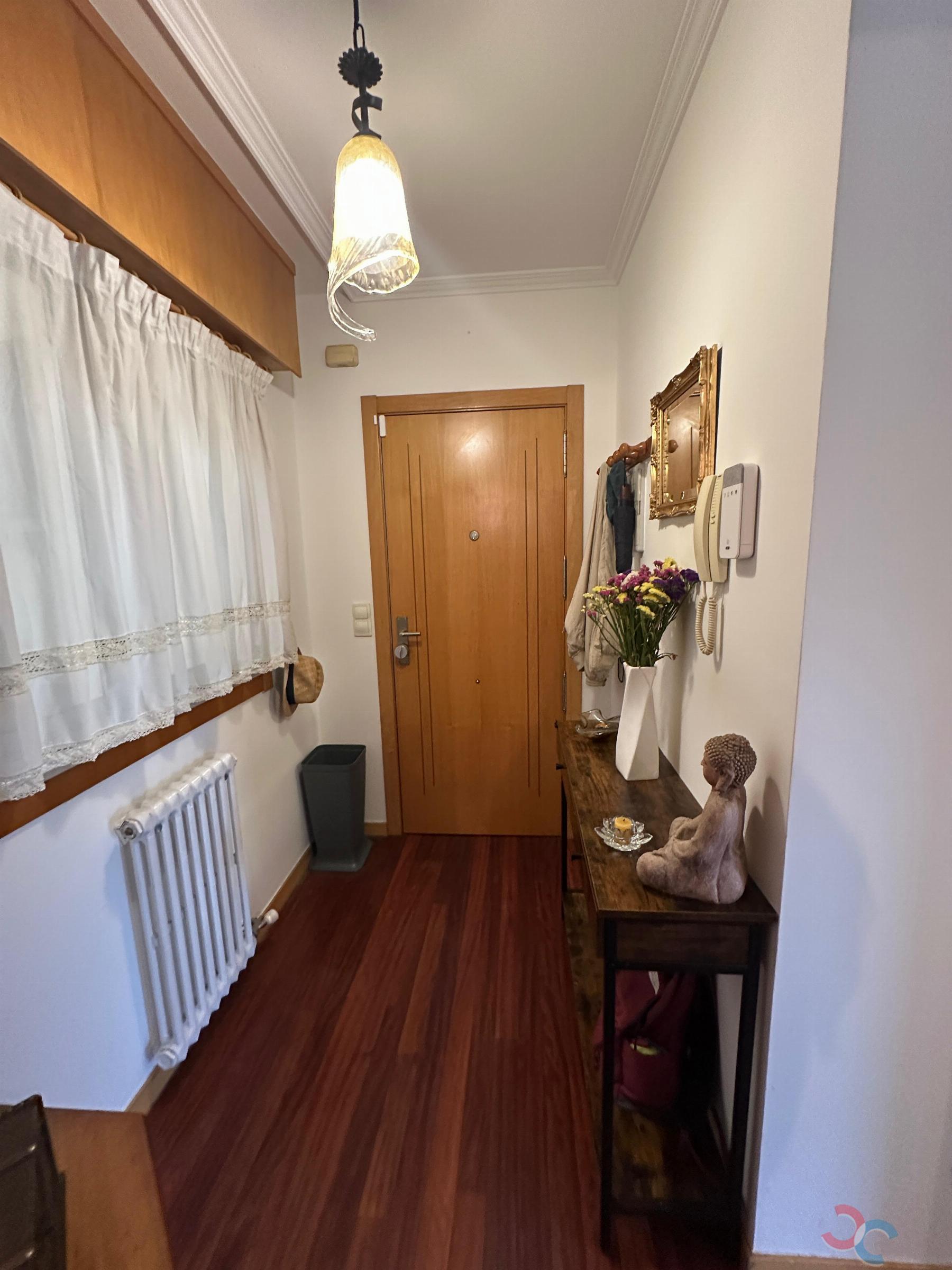 For sale of flat in Vilagarcía de Arousa